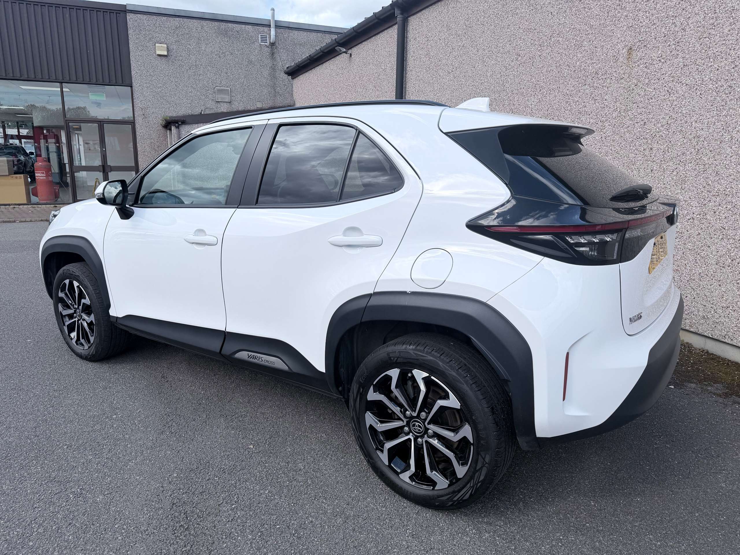 2023 TOYOTA YARIS CROSS 2023 TOYOTA YARIS CROSS