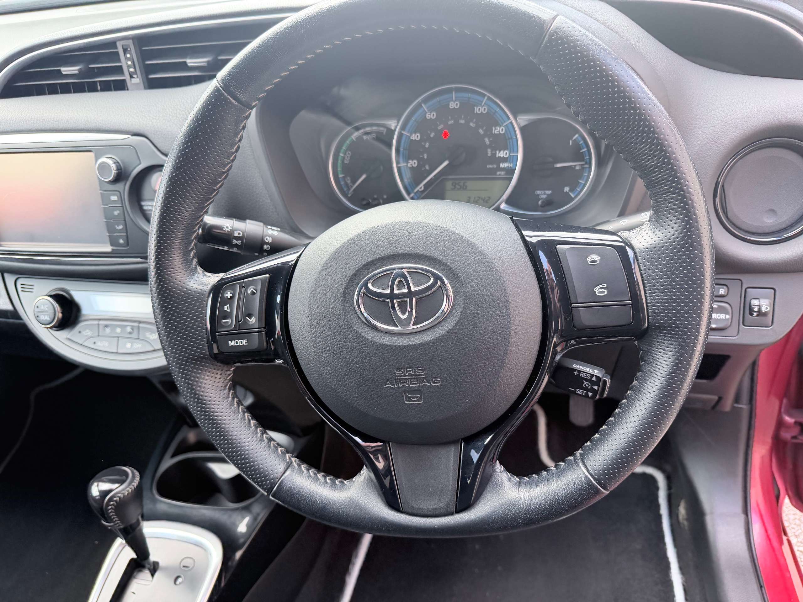 2016 TOYOTA YARIS 2016 TOYOTA YARIS