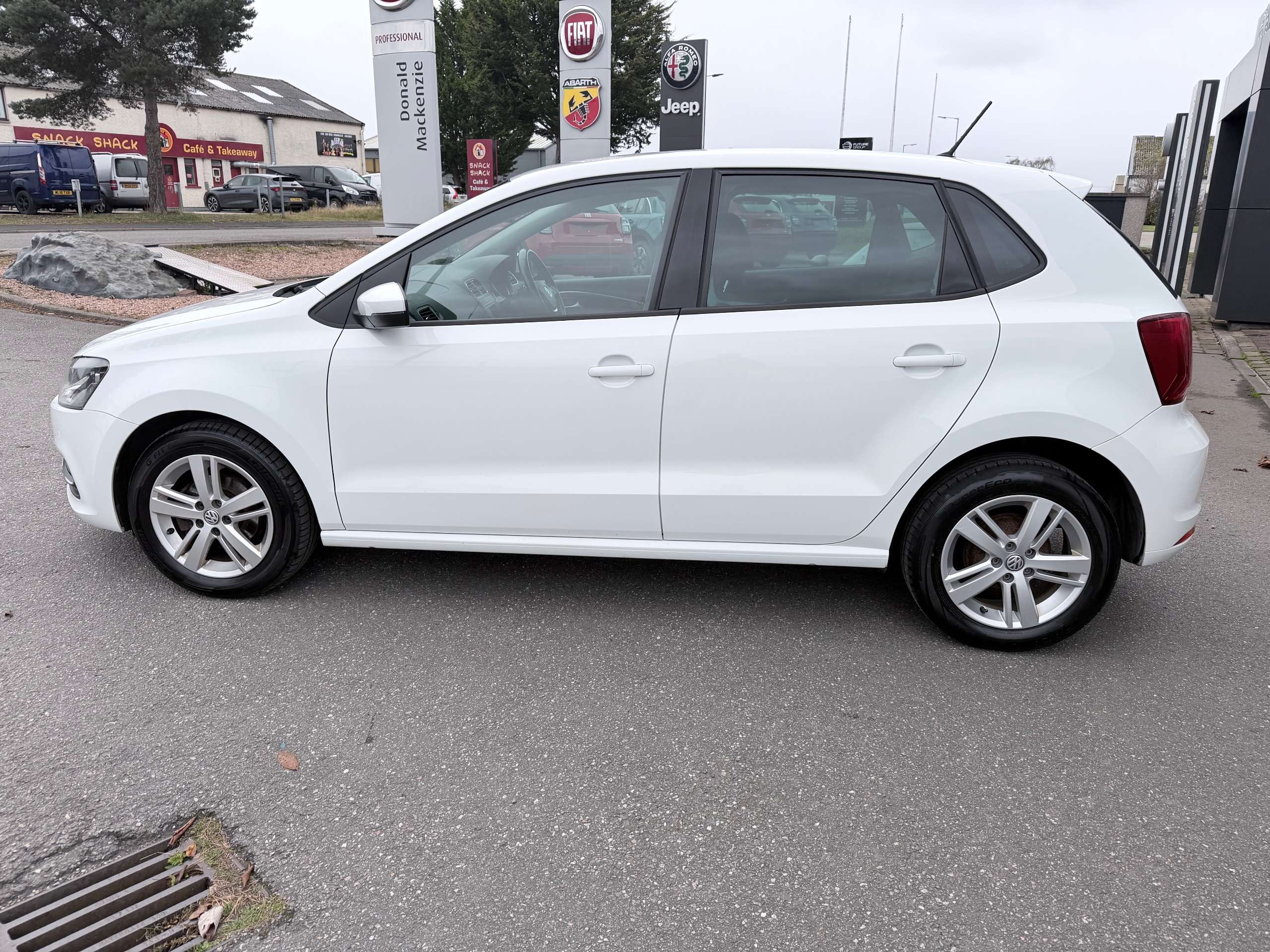 2017 VOLKSWAGEN POLO 2017 VOLKSWAGEN POLO