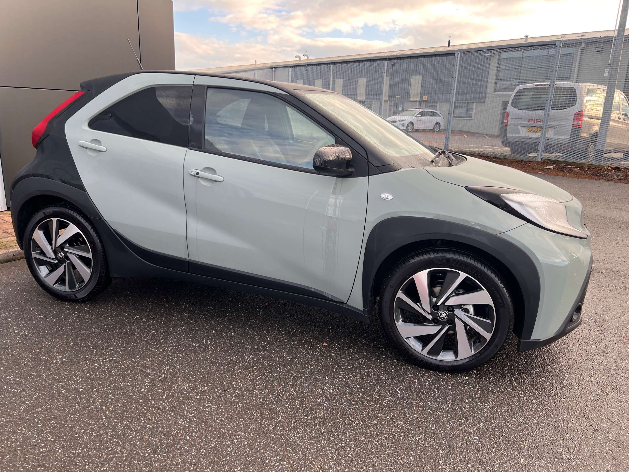 2025 TOYOTA AYGO X 2025 TOYOTA AYGO X