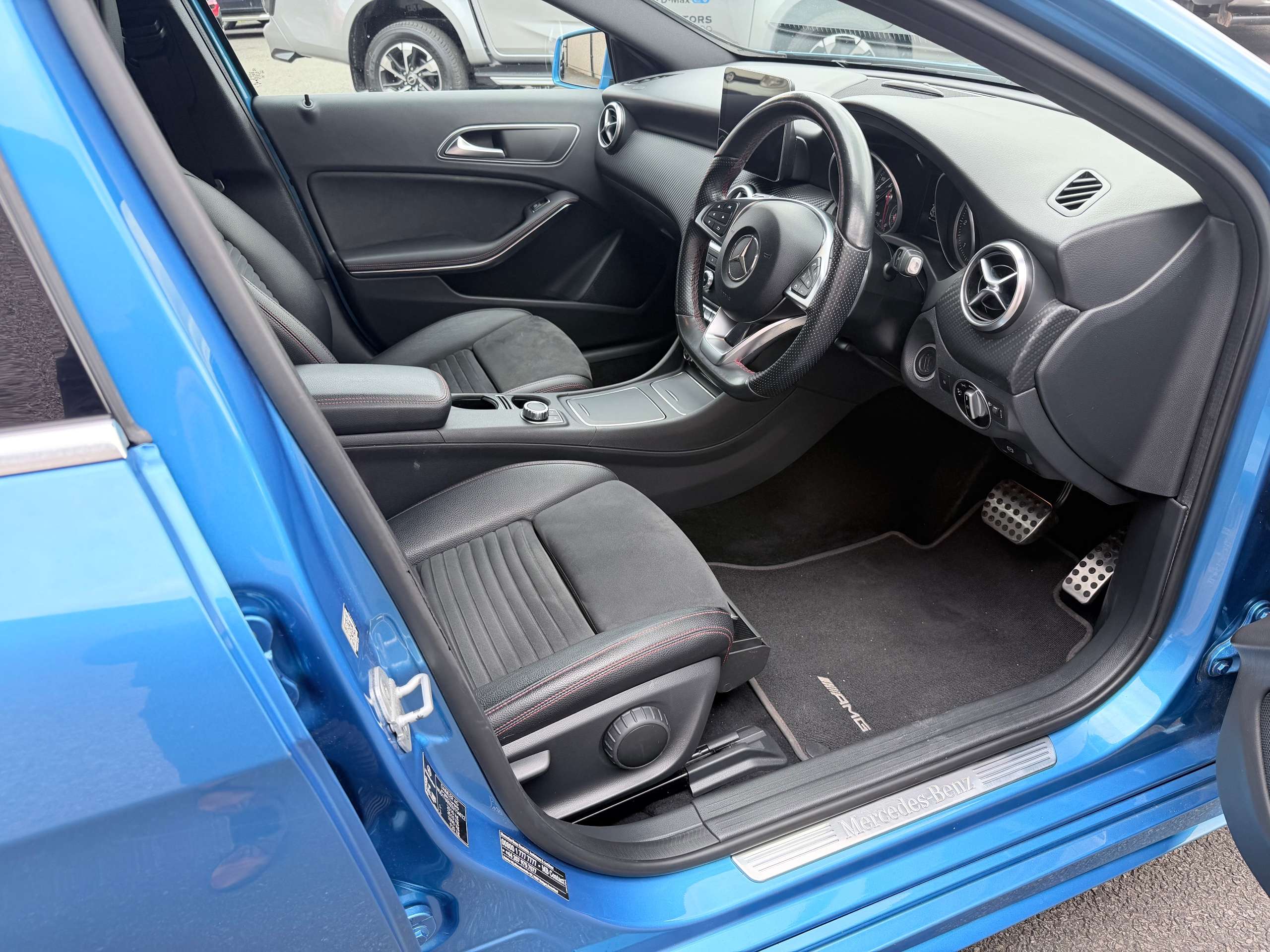 2016 MERCEDES-BENZ A CLASS 2016 MERCEDES-BENZ A CLASS