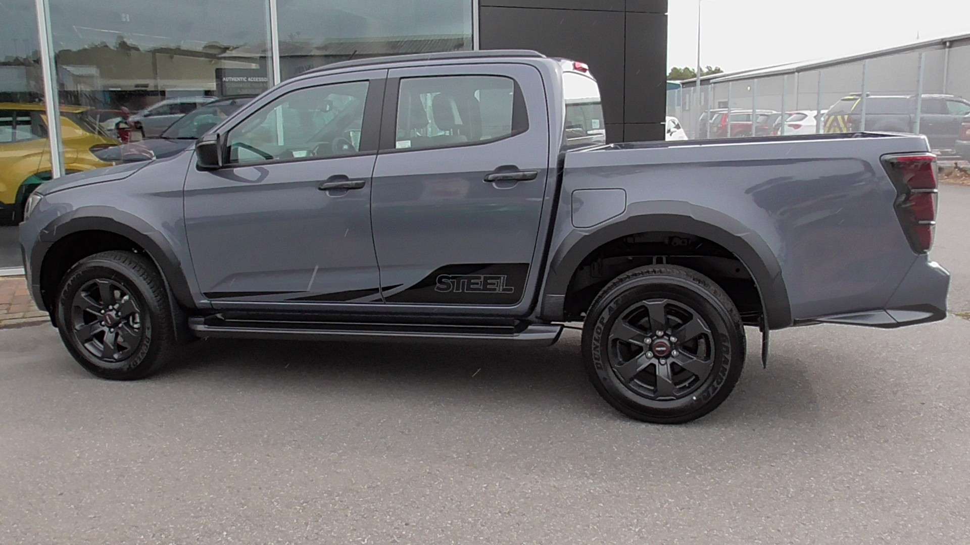 A null ISUZU D MAX Steel V Cross Automatic A null ISUZU D MAX Steel V Cross Automatic