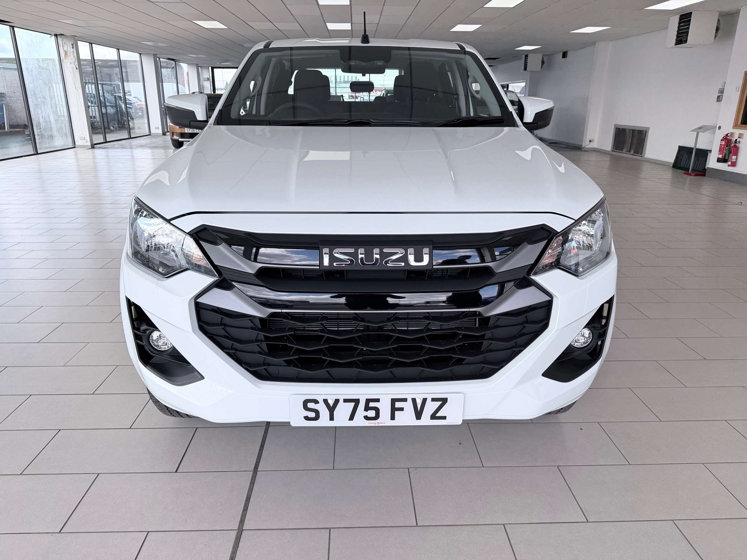 A 2025 ISUZU D-MAX 1.9 TD DL20 Pickup Double Cab 4dr Diesel Manual 4WD Euro 6 (s/s) (164 ps) A 2025 ISUZU D-MAX 1.9 TD DL20 Pickup Double Cab 4dr Diesel Manual 4WD Euro 6 (s/s) (164 ps)