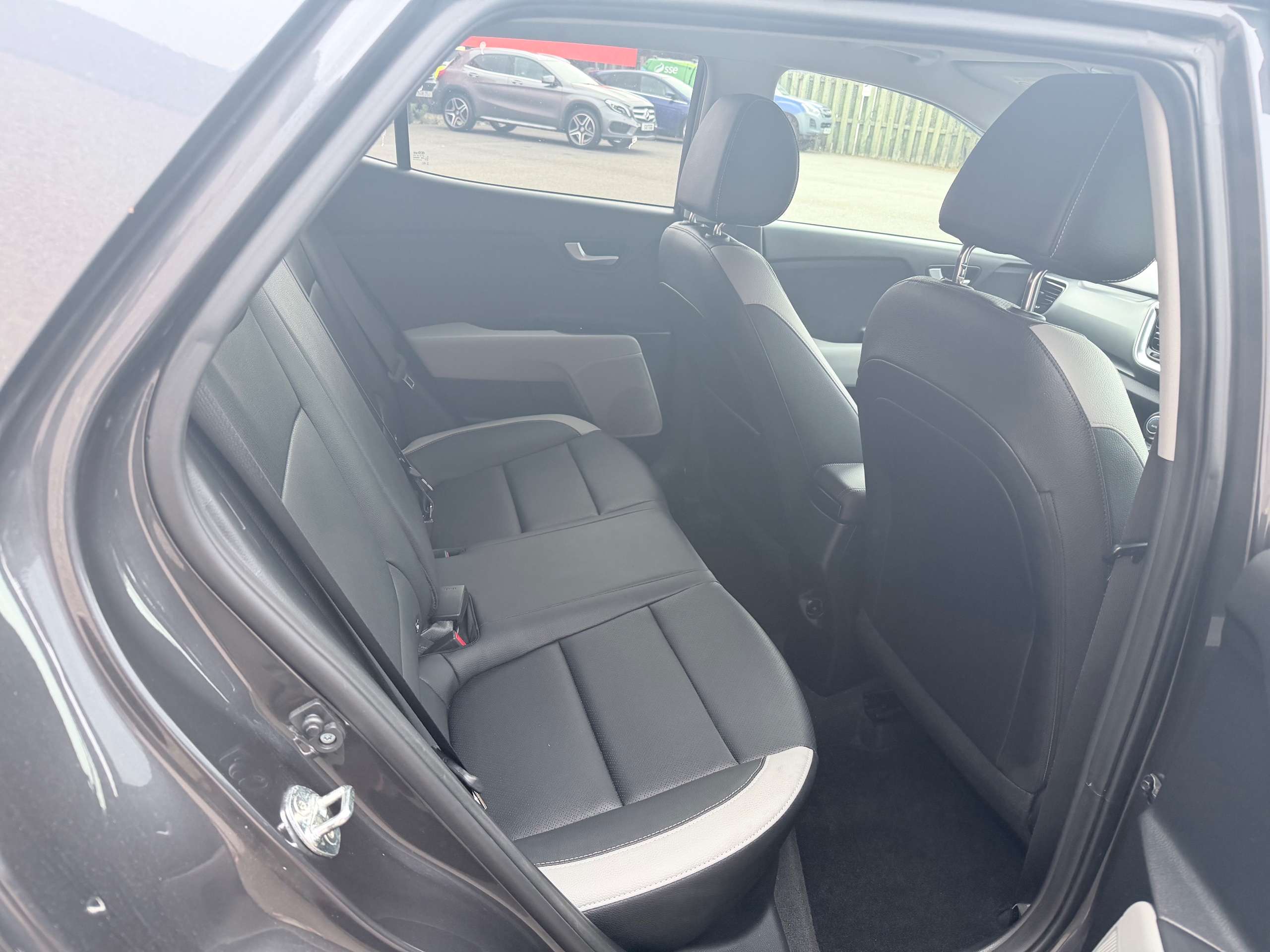 2020 KIA STONIC 2020 KIA STONIC