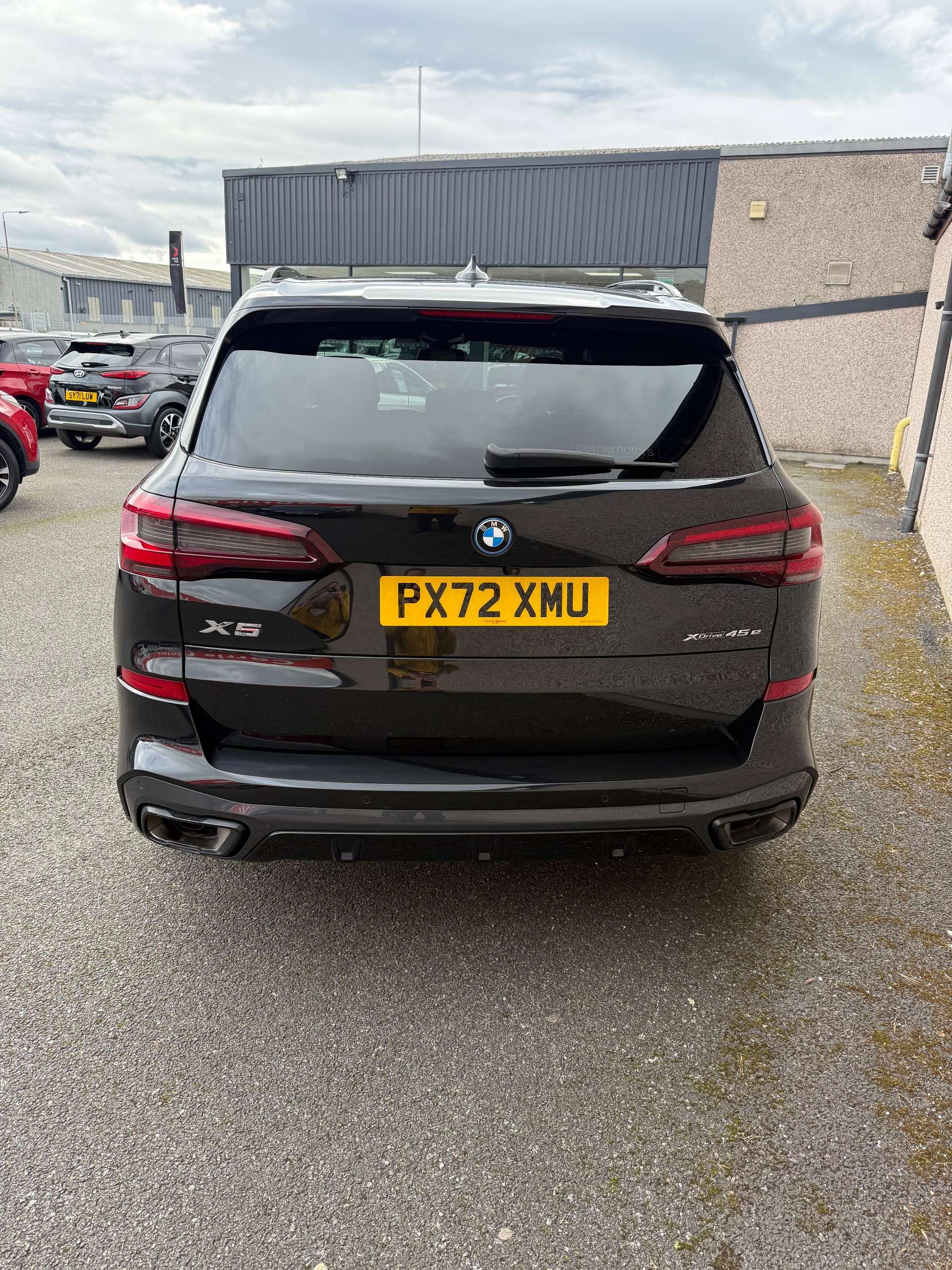 A 2022 BMW X5 3.0 45e 24kWh M Sport SUV 5dr Petrol Plug-in Hybrid Auto xDrive Euro 6 (s/s) (394 ps) A 2022 BMW X5 3.0 45e 24kWh M Sport SUV 5dr Petrol Plug-in Hybrid Auto xDrive Euro 6 (s/s) (394 ps)