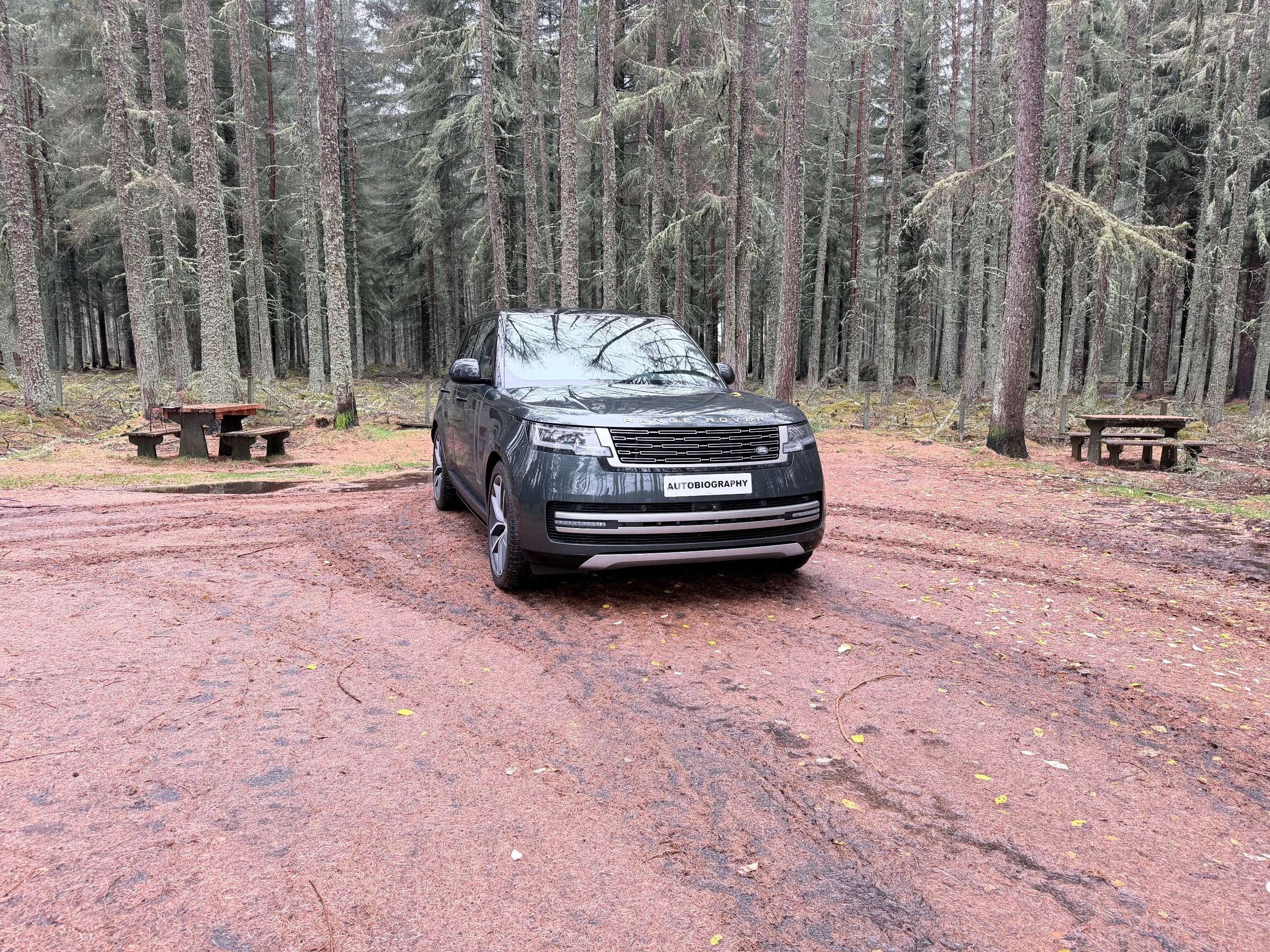 A 2024 LAND ROVER RANGE ROVER 3.0 P460e 38.2kWh Autobiography SUV 5dr Petrol Plug-in Hybrid Auto 4WD Euro 6 (s/s) (460 ps) A 2024 LAND ROVER RANGE ROVER 3.0 P460e 38.2kWh Autobiography SUV 5dr Petrol Plug-in Hybrid Auto 4WD Euro 6 (s/s) (460 ps)