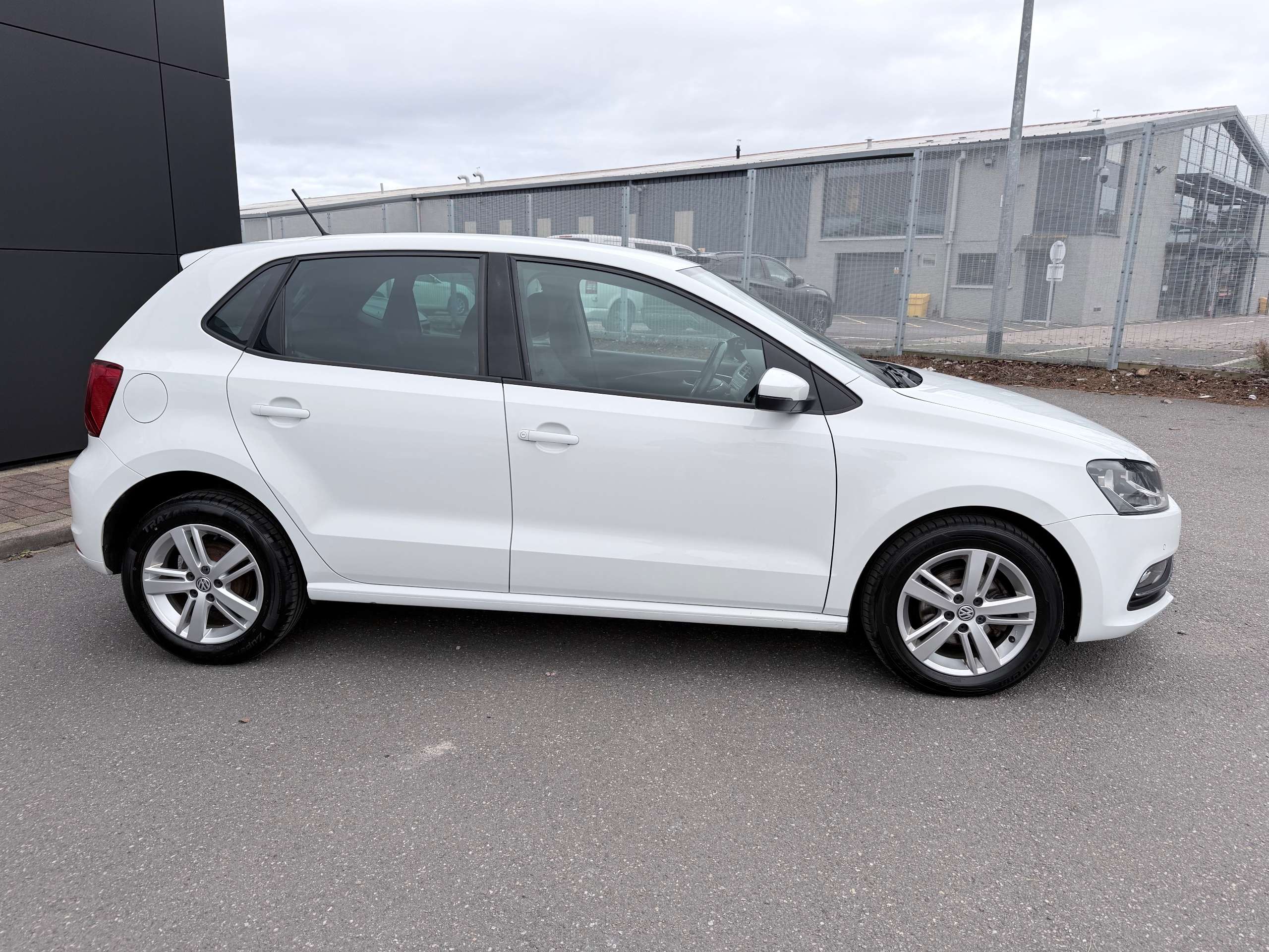 2017 VOLKSWAGEN POLO 2017 VOLKSWAGEN POLO