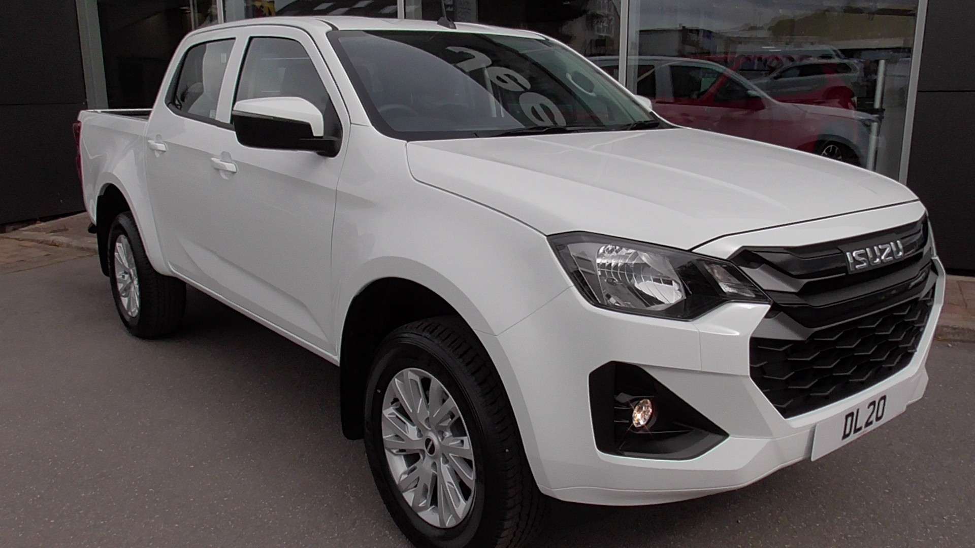 A null ISUZU D MAX DL 20 A null ISUZU D MAX DL 20