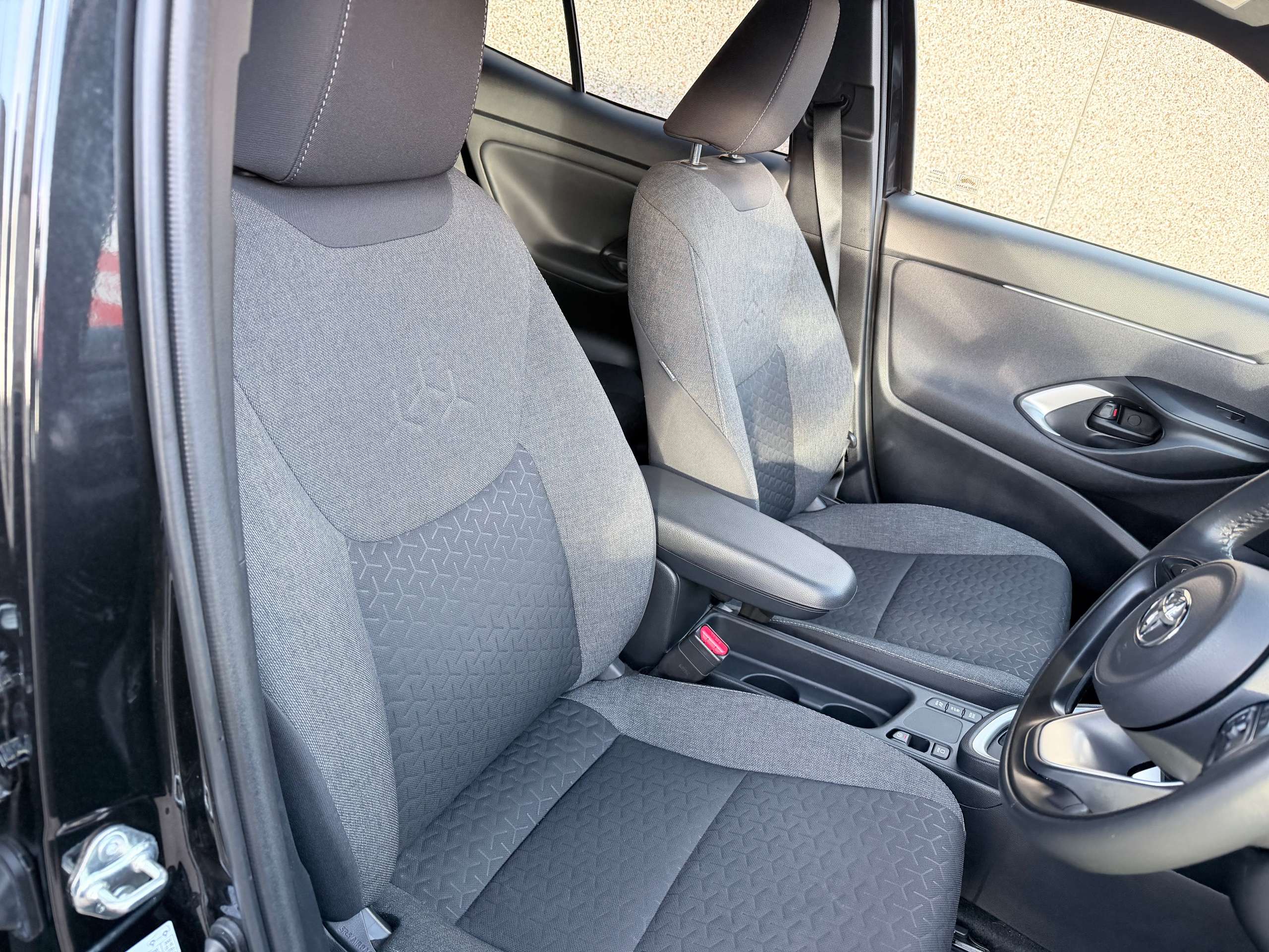 2022 TOYOTA YARIS CROSS 2022 TOYOTA YARIS CROSS