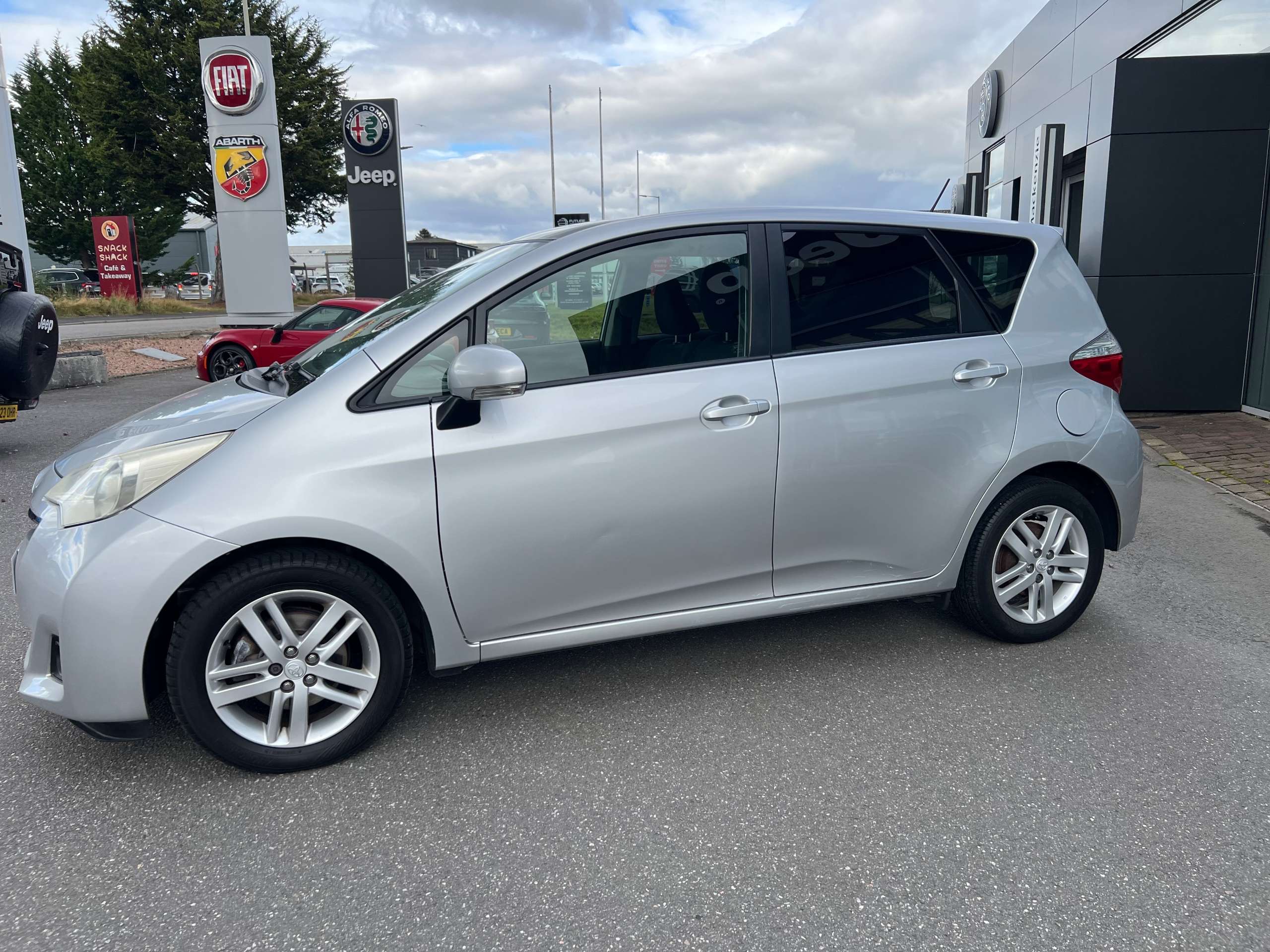 2011 TOYOTA VERSO 2011 TOYOTA VERSO