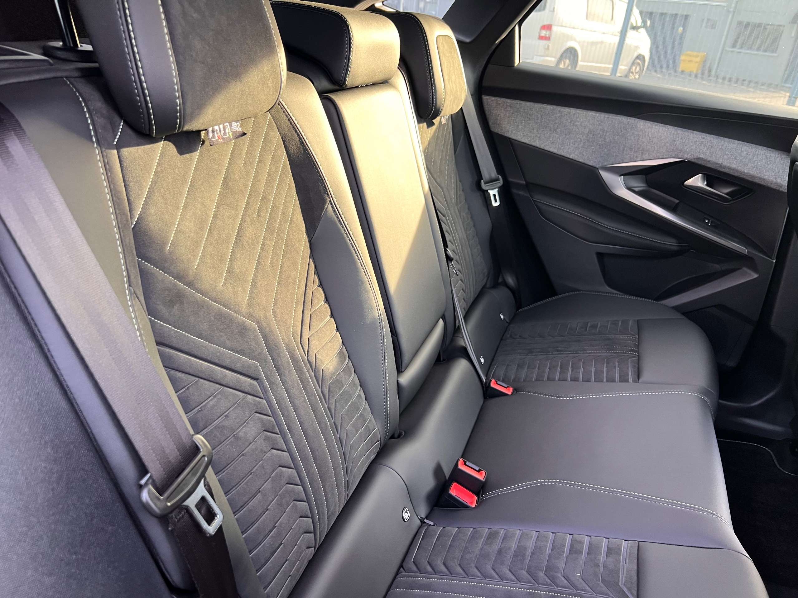 2024 PEUGEOT 3008 2024 PEUGEOT 3008