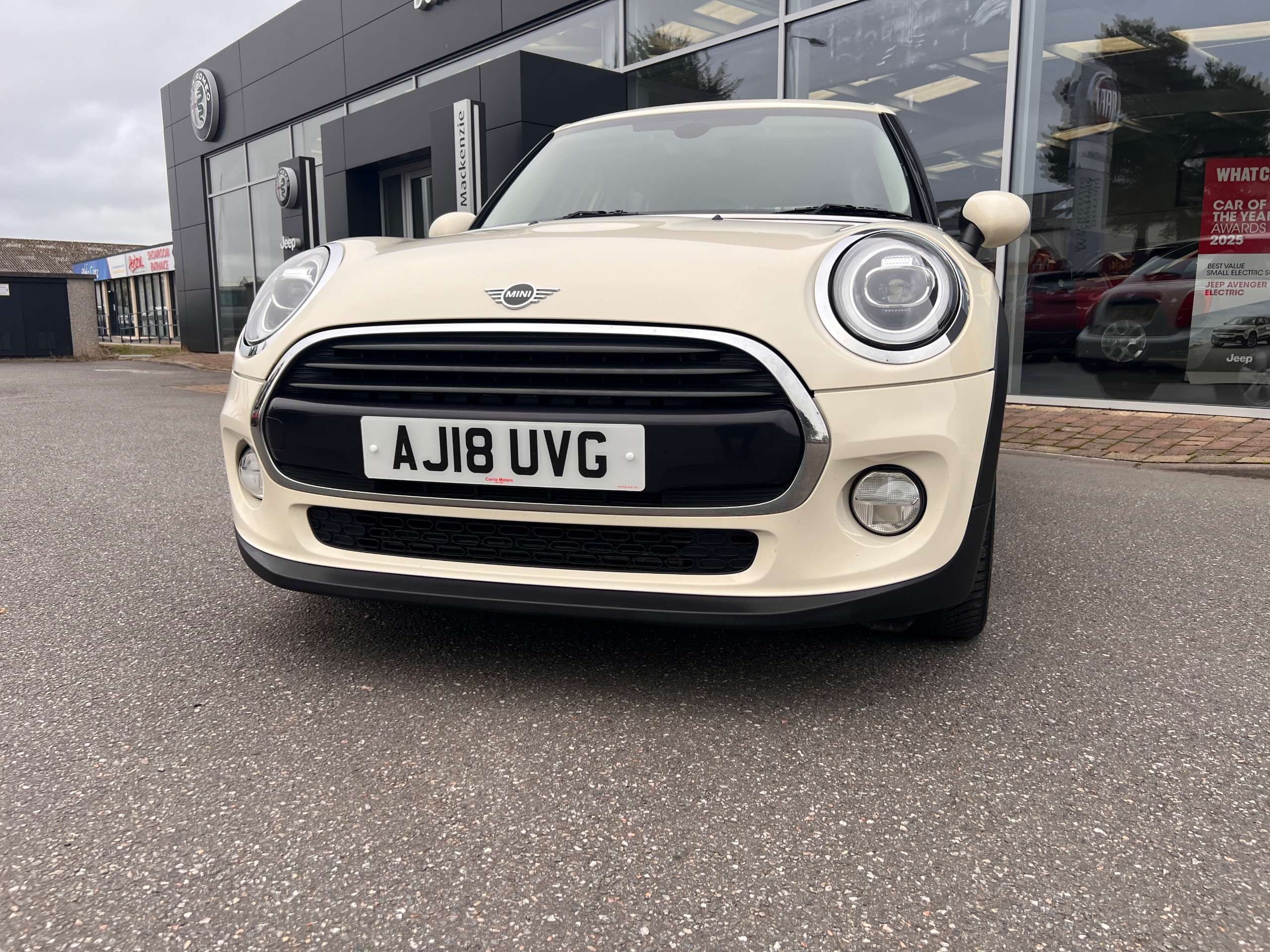 A 2018 MINI HATCH 1.5 Cooper Hatchback 5dr Petrol Manual Euro 6 (s/s) (136 ps) A 2018 MINI HATCH 1.5 Cooper Hatchback 5dr Petrol Manual Euro 6 (s/s) (136 ps)