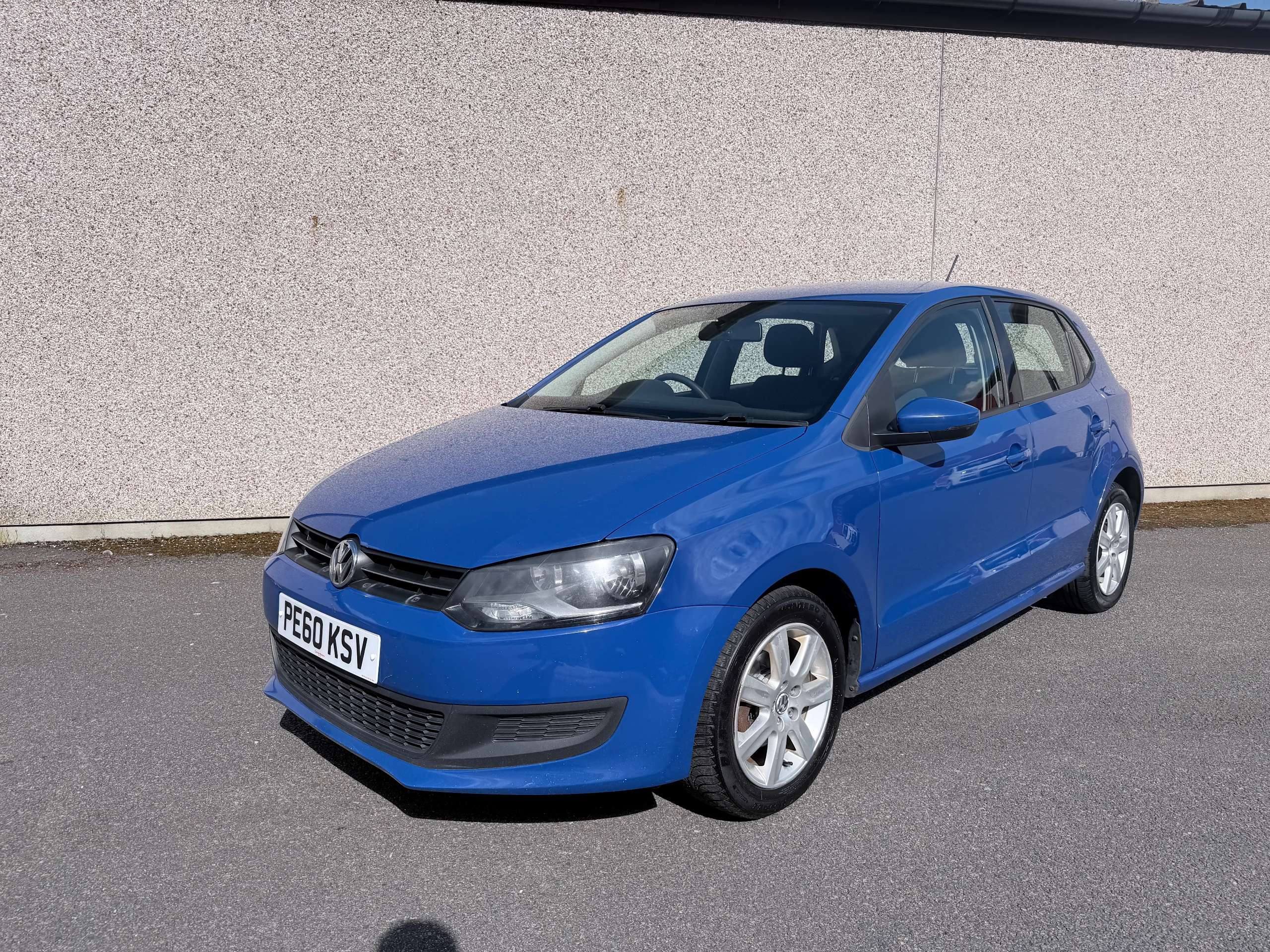 A 2010 VOLKSWAGEN POLO 1.4 SE Hatchback 5dr Petrol DSG Euro 5 (85 ps) A 2010 VOLKSWAGEN POLO 1.4 SE Hatchback 5dr Petrol DSG Euro 5 (85 ps)