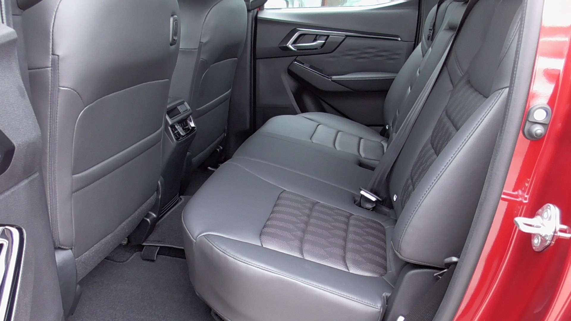 null ISUZU D MAX null ISUZU D MAX