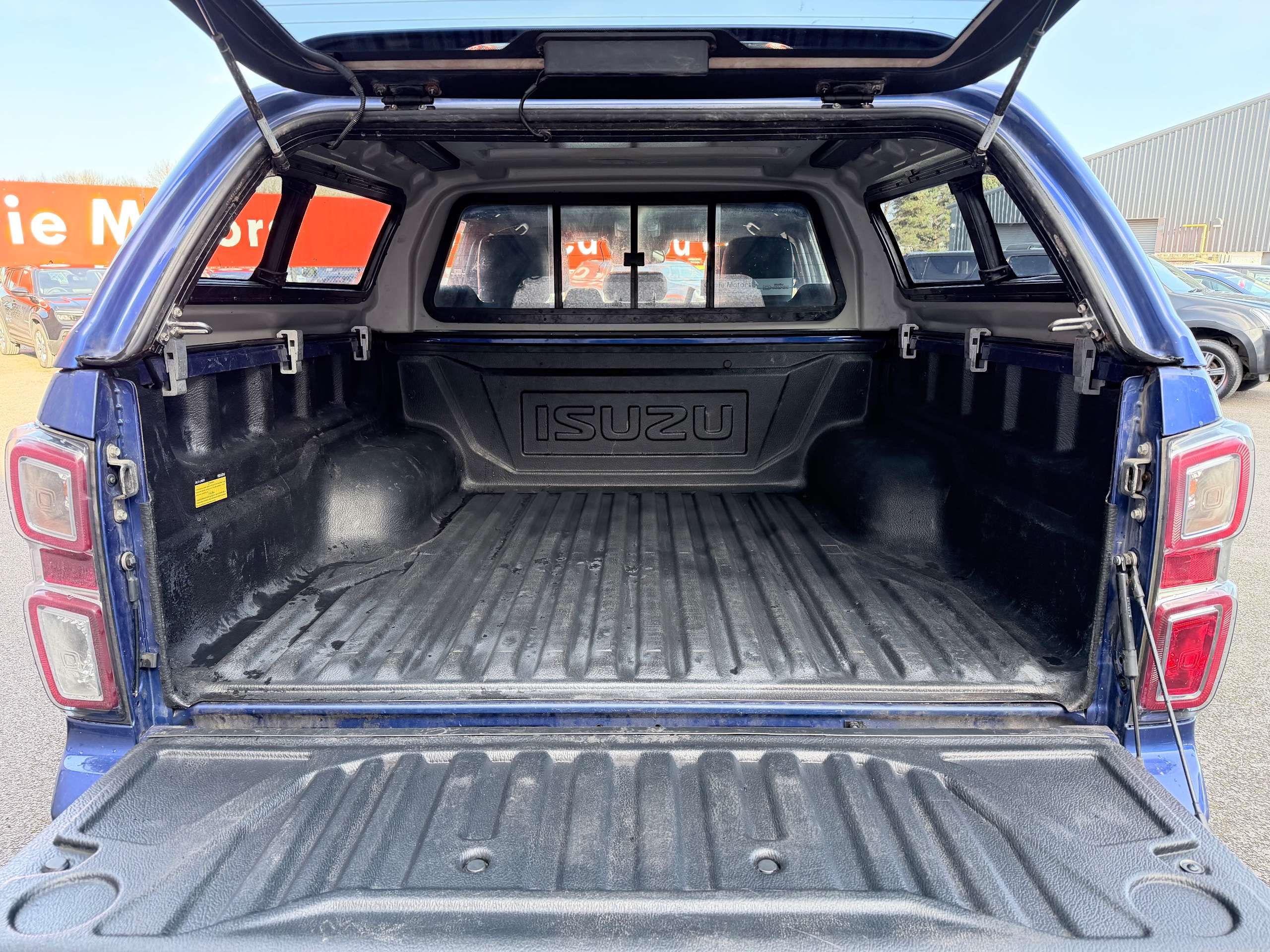 2023 ISUZU D-MAX 2023 ISUZU D-MAX