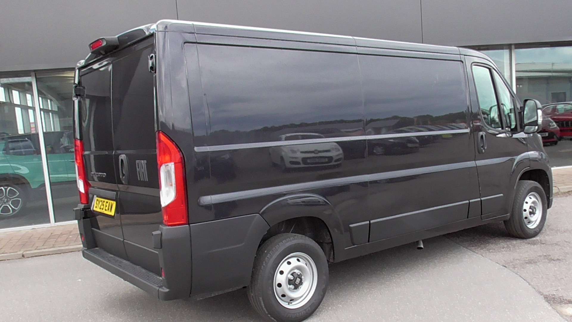 A 2025 FIAT DUCATO 35 L2 H1 MWB A 2025 FIAT DUCATO 35 L2 H1 MWB