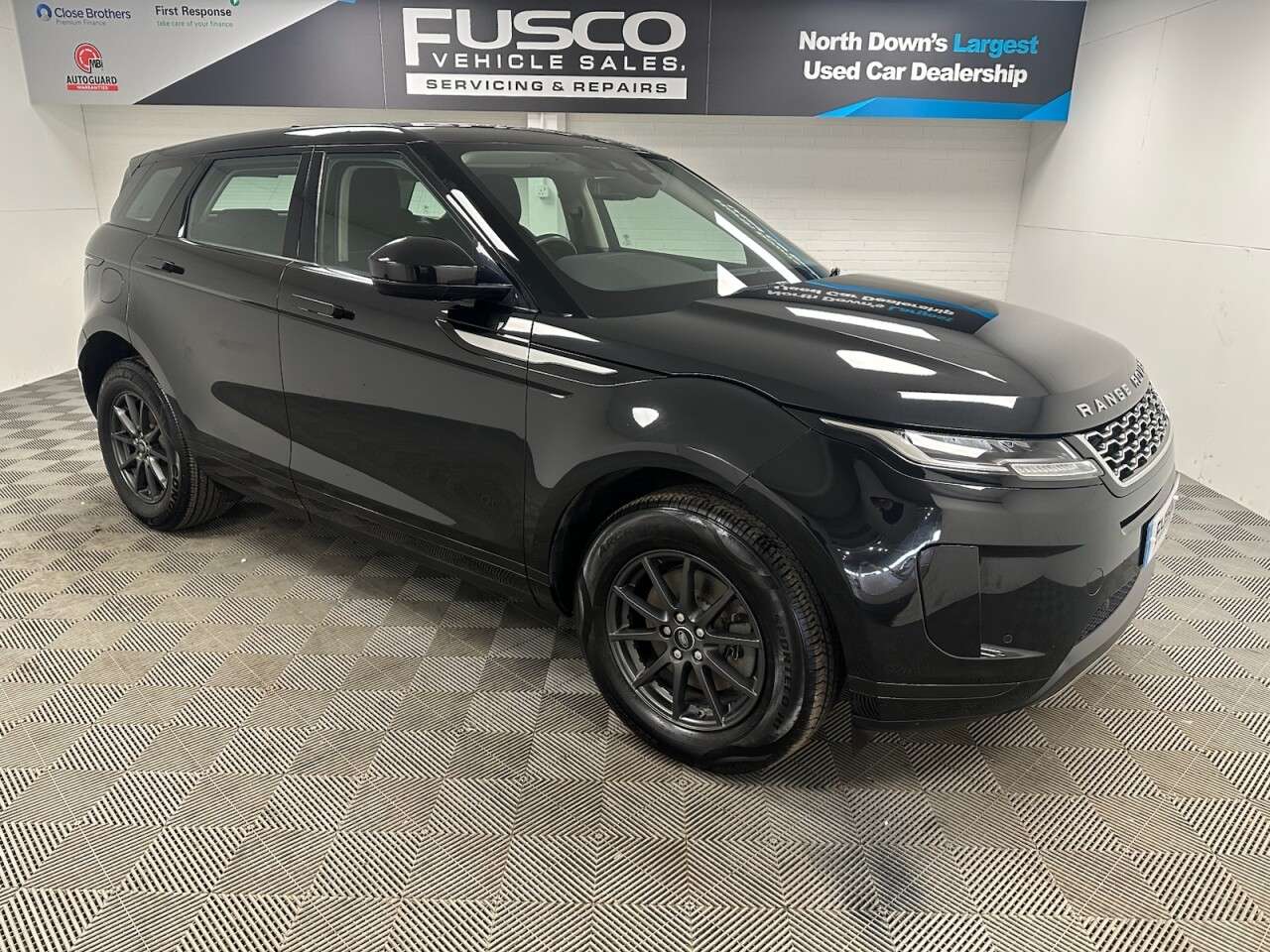 A 2020 LAND ROVER RANGE ROVER EVOQUE 2.0 D150 SUV 5dr Diesel Manual FWD Euro 6 (s/s) (150 ps) DAB Radio, Air Con A 2020 LAND ROVER RANGE ROVER EVOQUE 2.0 D150 SUV 5dr Diesel Manual FWD Euro 6 (s/s) (150 ps) DAB Radio, Air Con