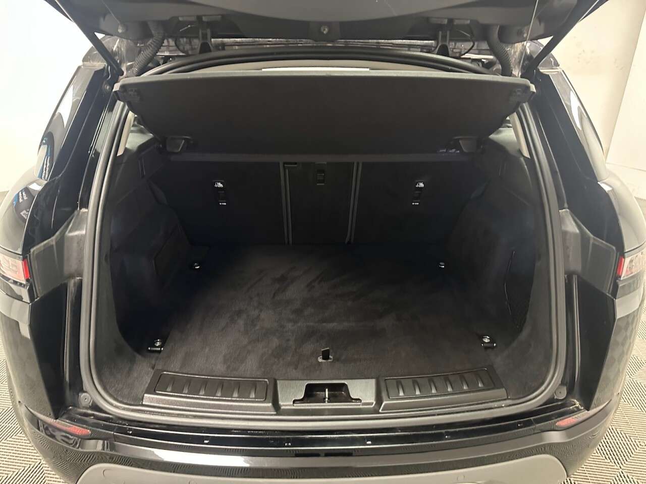 2020 LAND ROVER RANGE ROVER EVOQUE 2020 LAND ROVER RANGE ROVER EVOQUE