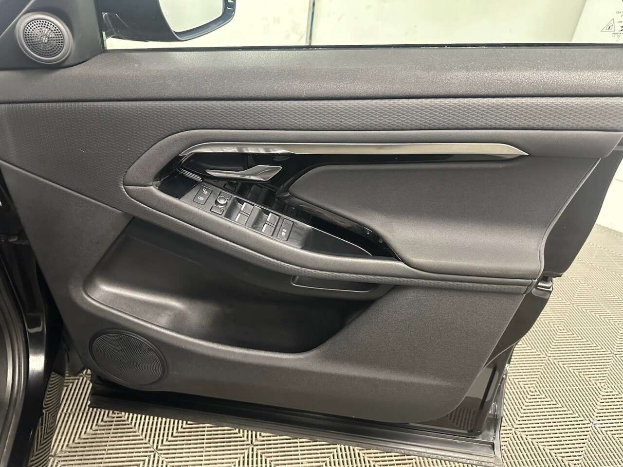 2020 LAND ROVER RANGE ROVER EVOQUE 2020 LAND ROVER RANGE ROVER EVOQUE