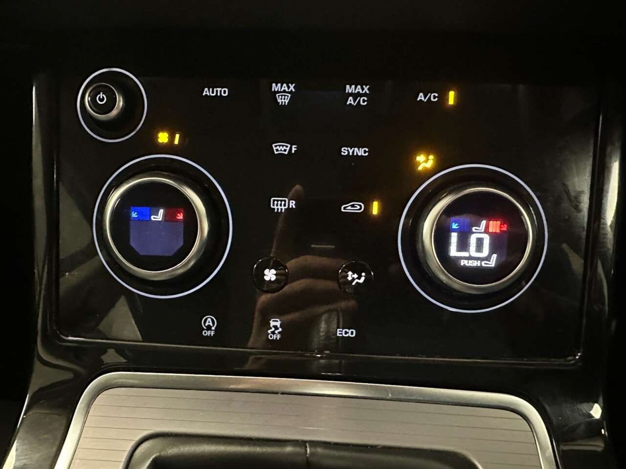 2020 LAND ROVER RANGE ROVER EVOQUE 2020 LAND ROVER RANGE ROVER EVOQUE