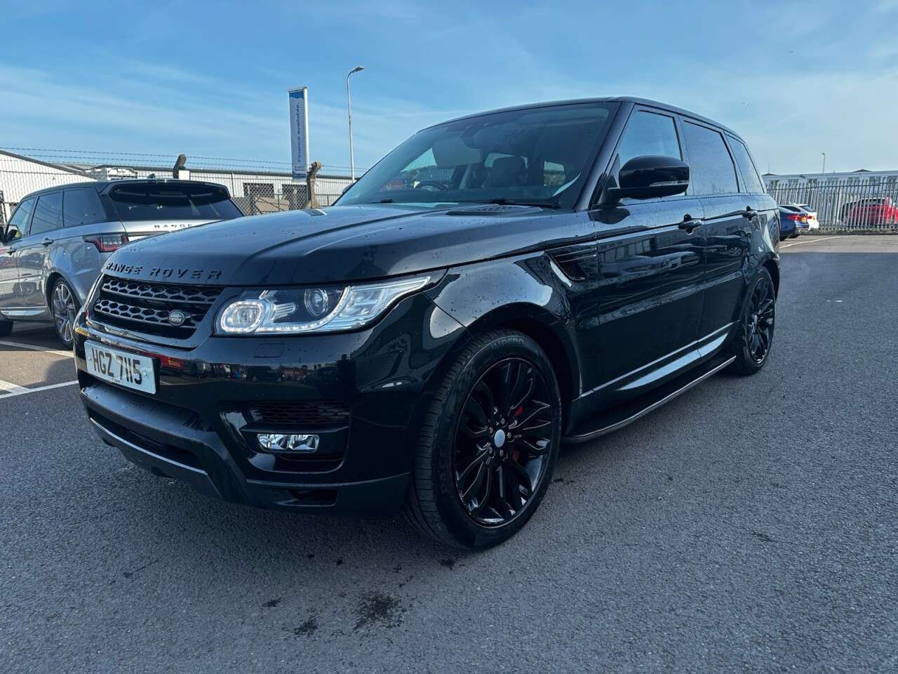 A 2018 LAND ROVER RANGE ROVER SPORT 3.0 SD V6 HSE Dynamic SUV 5dr Diesel Auto 4WD Euro 6 (s/s) (306 ps) Full Le A 2018 LAND ROVER RANGE ROVER SPORT 3.0 SD V6 HSE Dynamic SUV 5dr Diesel Auto 4WD Euro 6 (s/s) (306 ps) Full Le