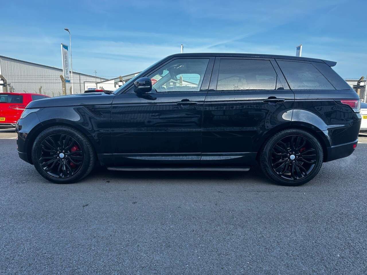 A 2018 LAND ROVER RANGE ROVER SPORT 3.0 SD V6 HSE Dynamic SUV 5dr Diesel Auto 4WD Euro 6 (s/s) (306 ps) Full Le A 2018 LAND ROVER RANGE ROVER SPORT 3.0 SD V6 HSE Dynamic SUV 5dr Diesel Auto 4WD Euro 6 (s/s) (306 ps) Full Le