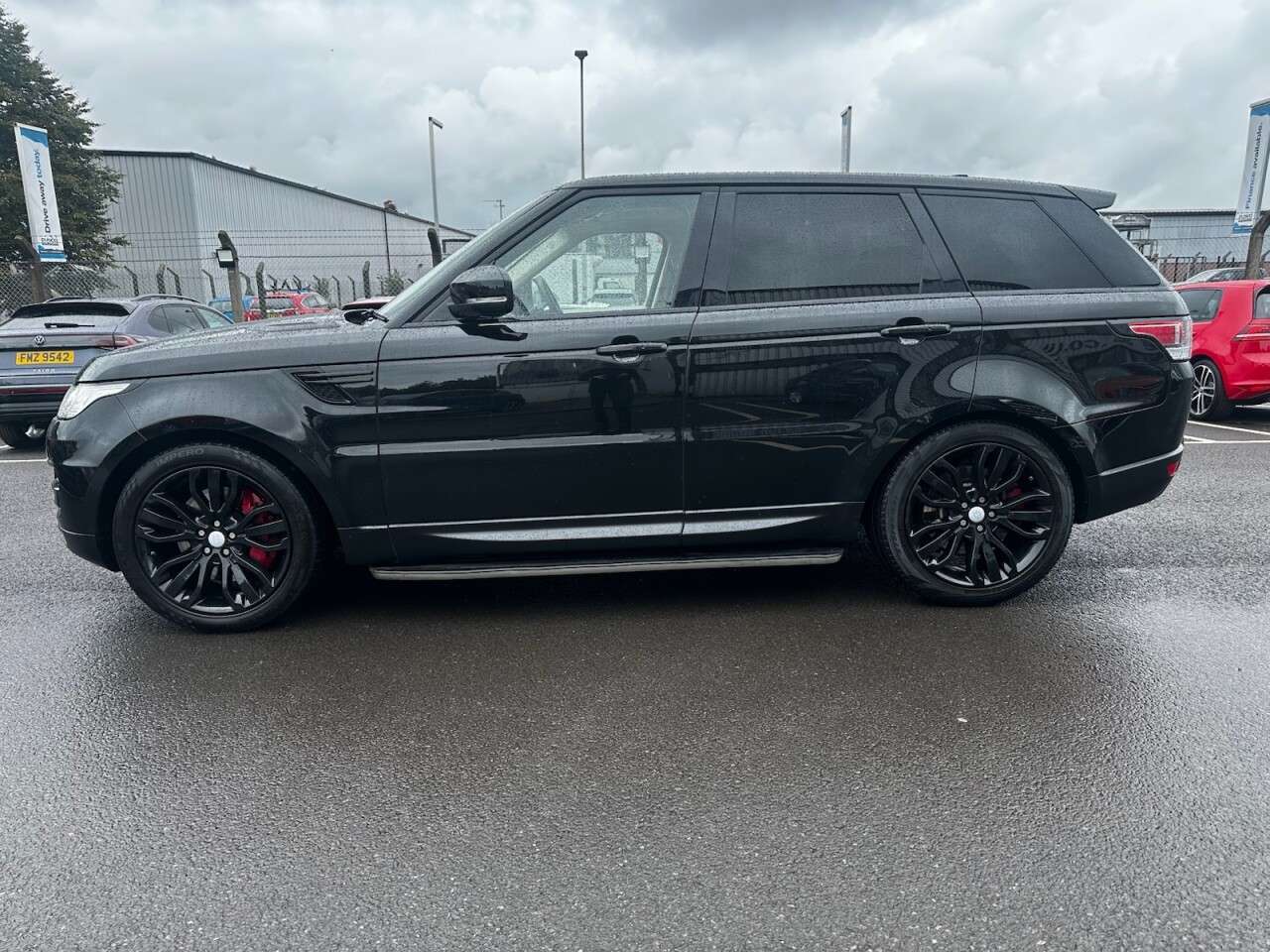 A 2018 LAND ROVER RANGE ROVER SPORT 3.0 SD V6 HSE Dynamic SUV 5dr Diesel Auto 4WD Euro 6 (s/s) (306 ps) Full Le A 2018 LAND ROVER RANGE ROVER SPORT 3.0 SD V6 HSE Dynamic SUV 5dr Diesel Auto 4WD Euro 6 (s/s) (306 ps) Full Le