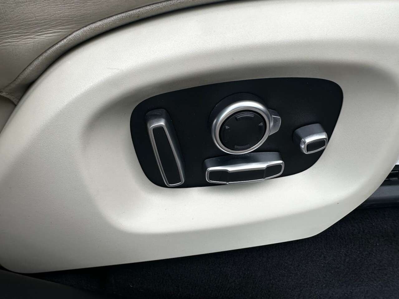 2017 LAND ROVER RANGE ROVER SP HSE TDV6 A 2017 LAND ROVER RANGE ROVER SP HSE TDV6 A