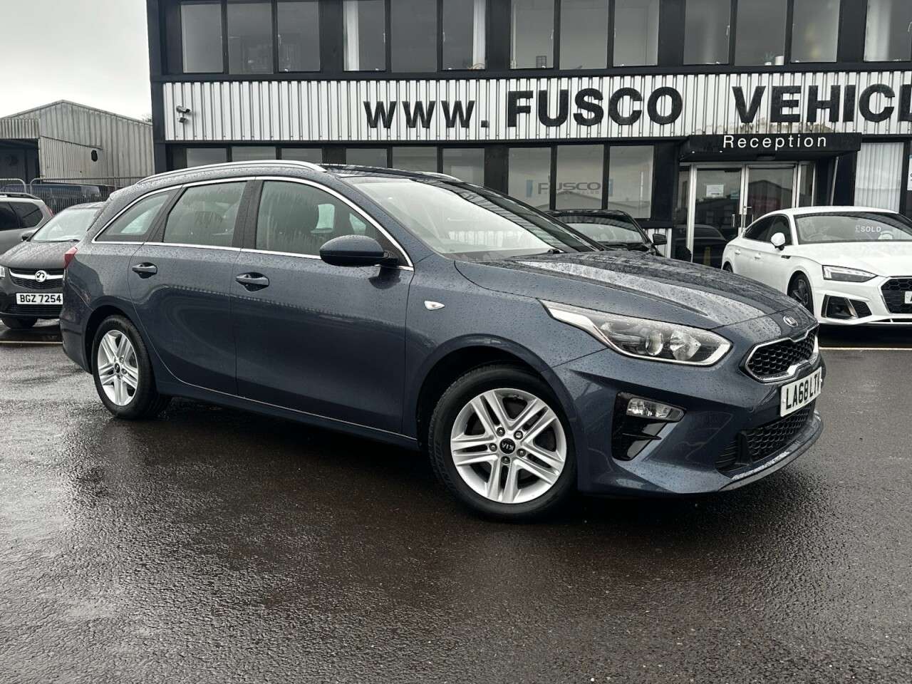 A 2019 KIA CEED 1.6 CRDi ECO 2 Sportswagon 5dr Diesel Manual Euro 6 (s/s) (114 bhp) Full Se A 2019 KIA CEED 1.6 CRDi ECO 2 Sportswagon 5dr Diesel Manual Euro 6 (s/s) (114 bhp) Full Se