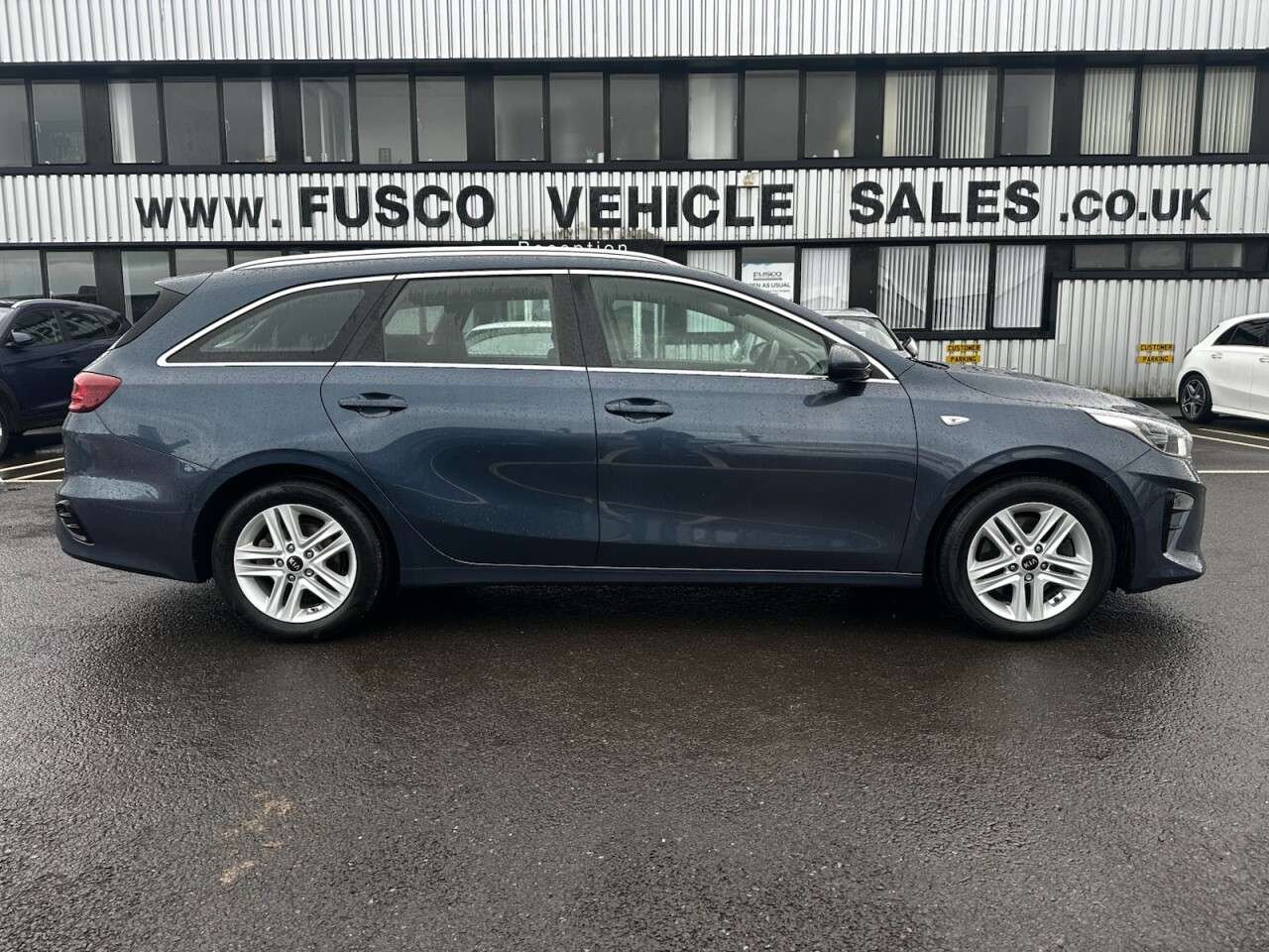 A 2019 KIA CEED 1.6 CRDi ECO 2 Sportswagon 5dr Diesel Manual Euro 6 (s/s) (114 bhp) Full Se A 2019 KIA CEED 1.6 CRDi ECO 2 Sportswagon 5dr Diesel Manual Euro 6 (s/s) (114 bhp) Full Se