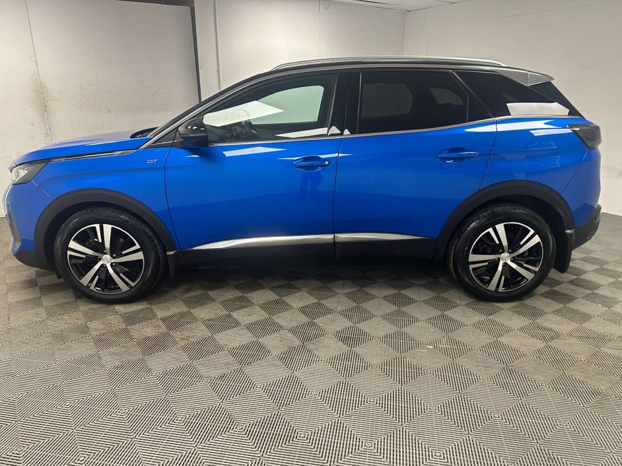 2021 PEUGEOT 3008 2021 PEUGEOT 3008