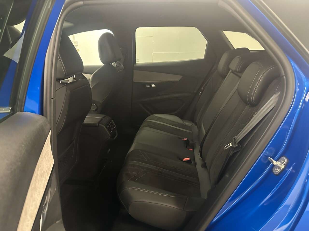 2021 PEUGEOT 3008 2021 PEUGEOT 3008