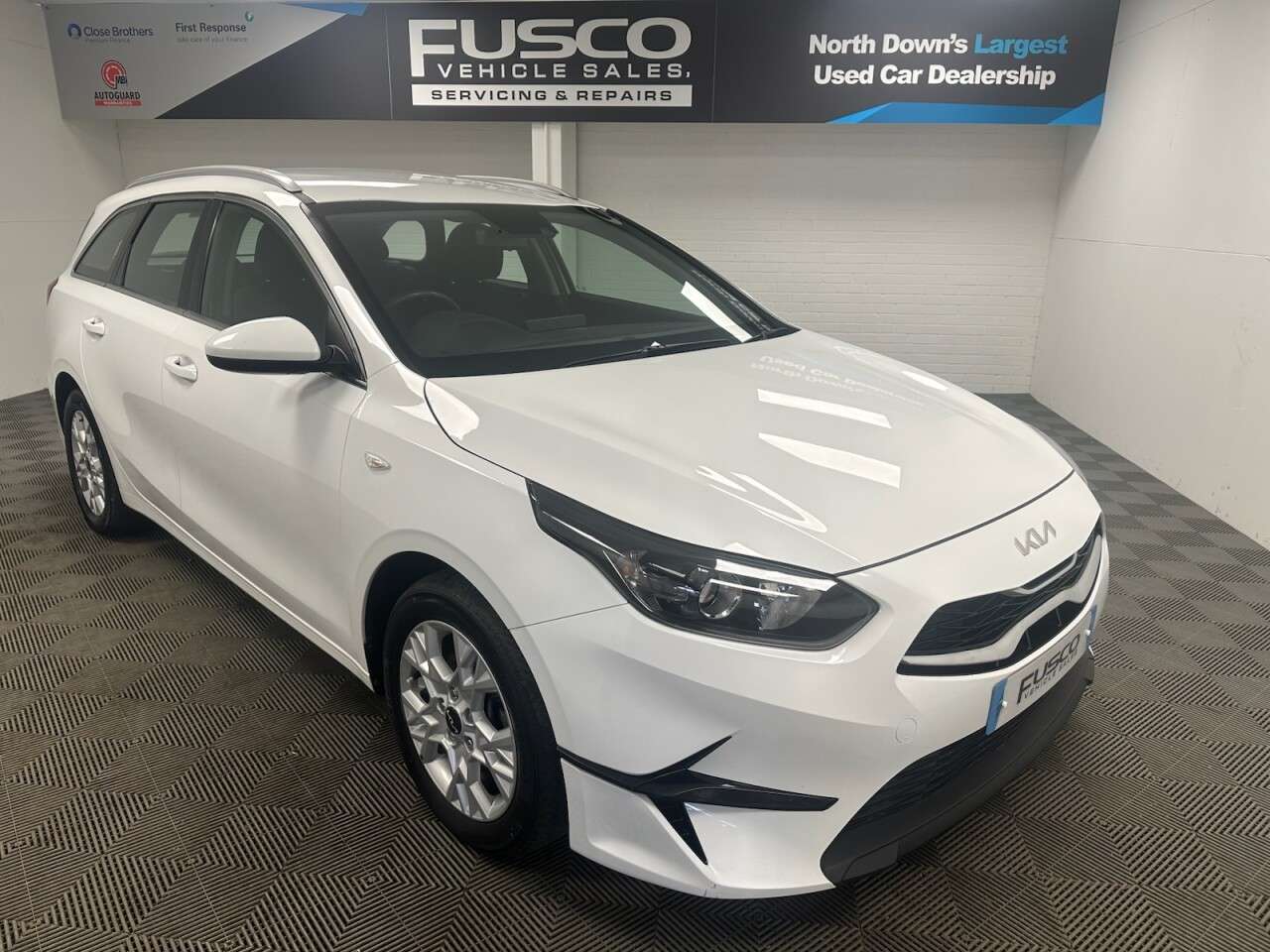 A 2022 KIA CEED 1.0 T-GDi 2 Sportswagon 5dr Petrol Manual Euro 6 (s/s) (118 bhp) Android Au A 2022 KIA CEED 1.0 T-GDi 2 Sportswagon 5dr Petrol Manual Euro 6 (s/s) (118 bhp) Android Au