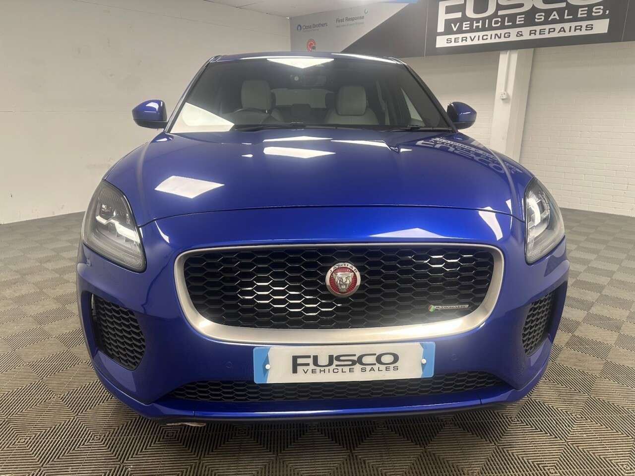 A 2019 JAGUAR E-PACE 2.0 D150 R-Dynamic SE SUV 5dr Diesel Auto AWD Euro 6 (s/s) (150 ps) Cruise A 2019 JAGUAR E-PACE 2.0 D150 R-Dynamic SE SUV 5dr Diesel Auto AWD Euro 6 (s/s) (150 ps) Cruise