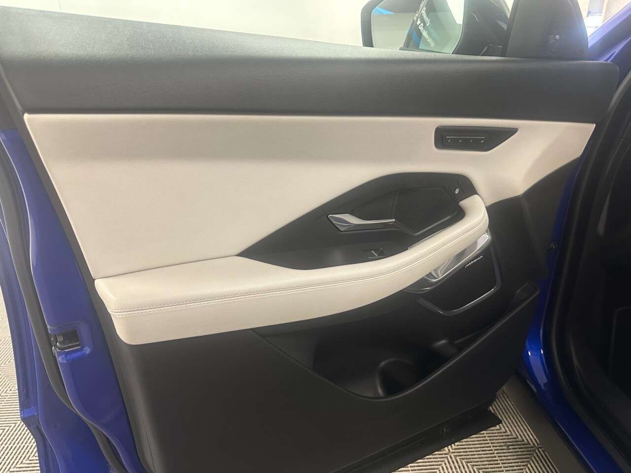 2019 JAGUAR E-PACE 2019 JAGUAR E-PACE