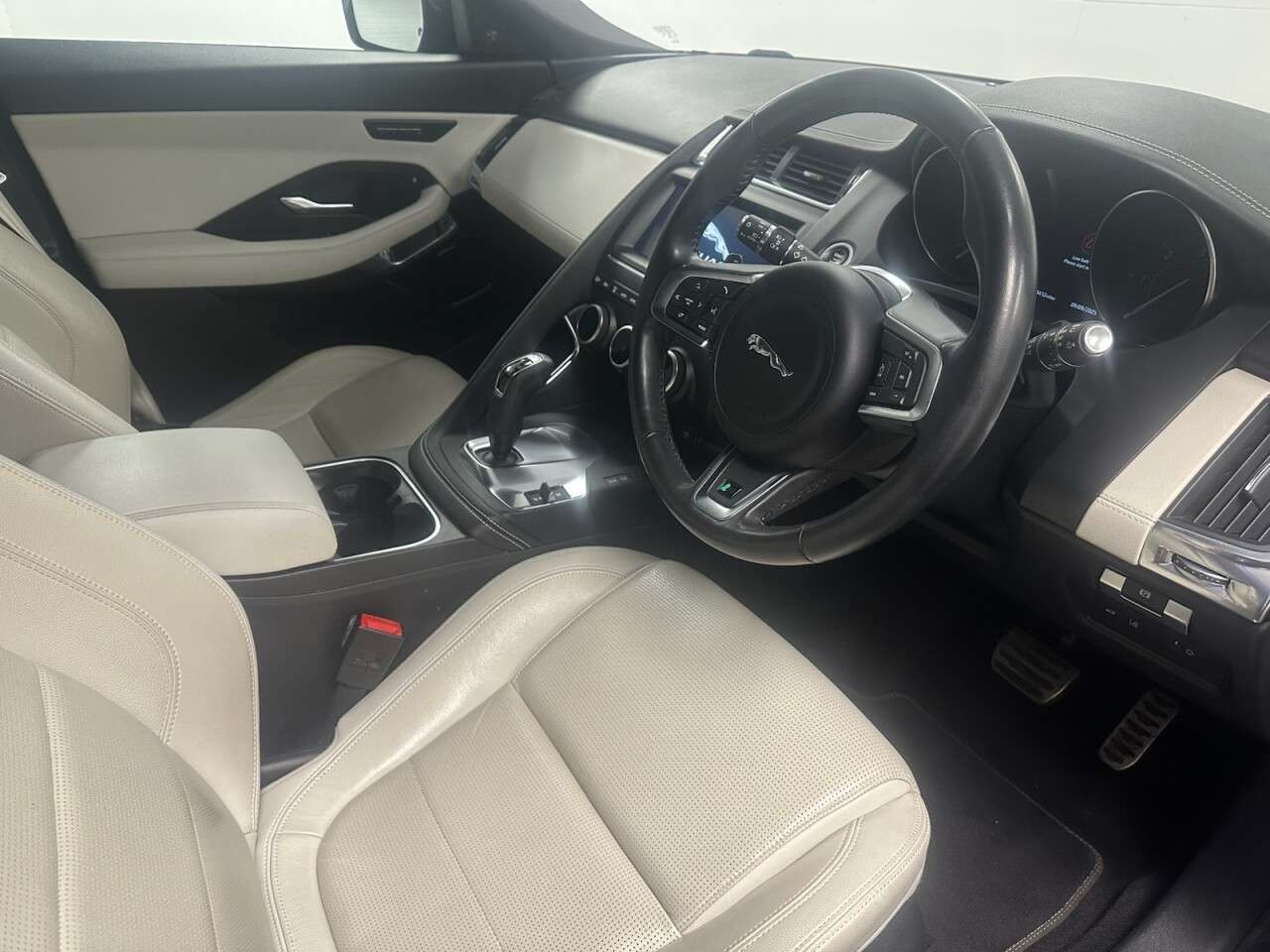 2019 JAGUAR E-PACE 2019 JAGUAR E-PACE