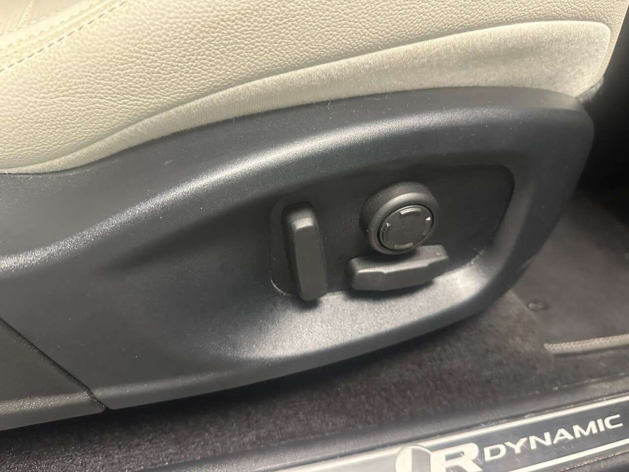 2019 JAGUAR E-PACE 2019 JAGUAR E-PACE