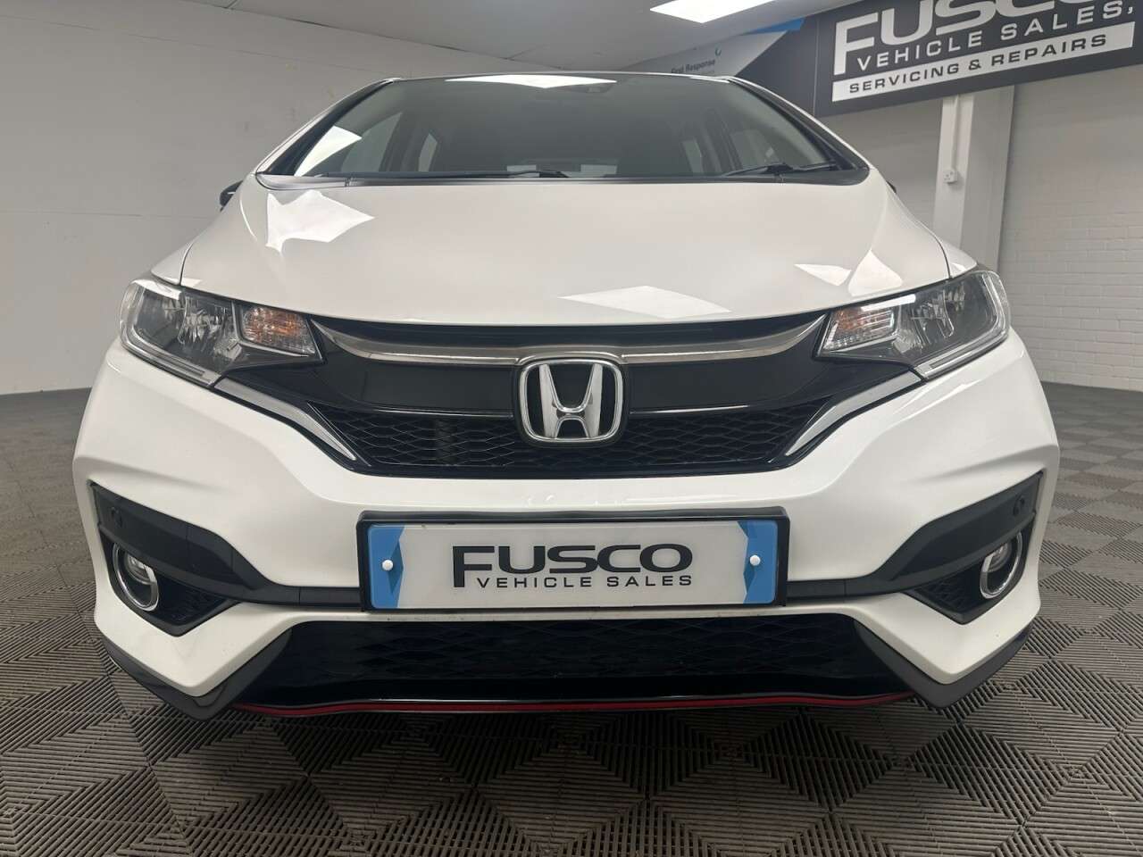 A 2018 HONDA JAZZ 1.5 i-VTEC Sport Hatchback 5dr Petrol Manual Euro 6 (s/s) (130 ps) Bluetoot A 2018 HONDA JAZZ 1.5 i-VTEC Sport Hatchback 5dr Petrol Manual Euro 6 (s/s) (130 ps) Bluetoot