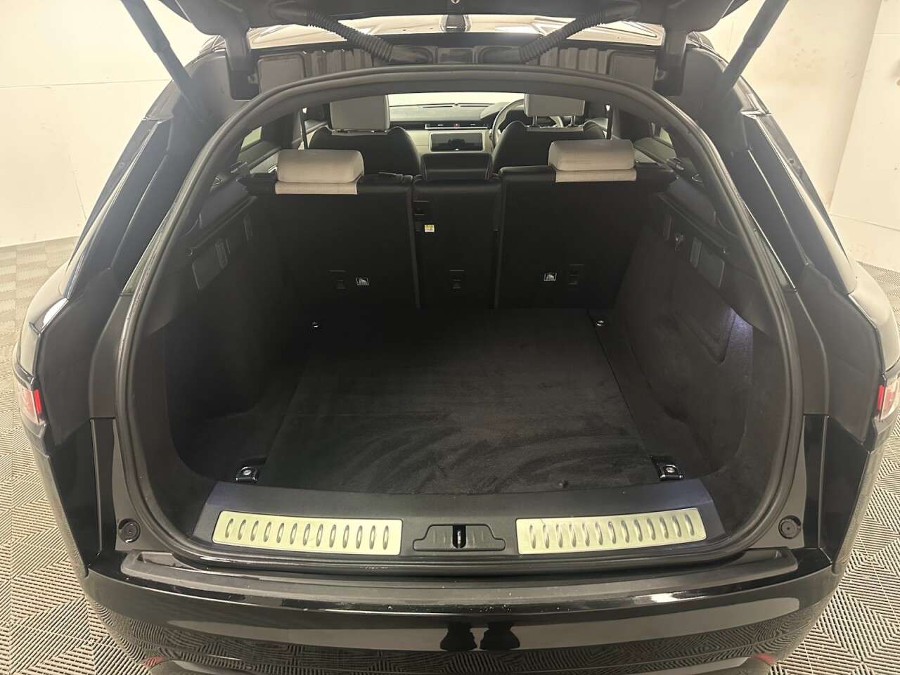 2019 LAND ROVER RANGE ROVER VELAR 2019 LAND ROVER RANGE ROVER VELAR