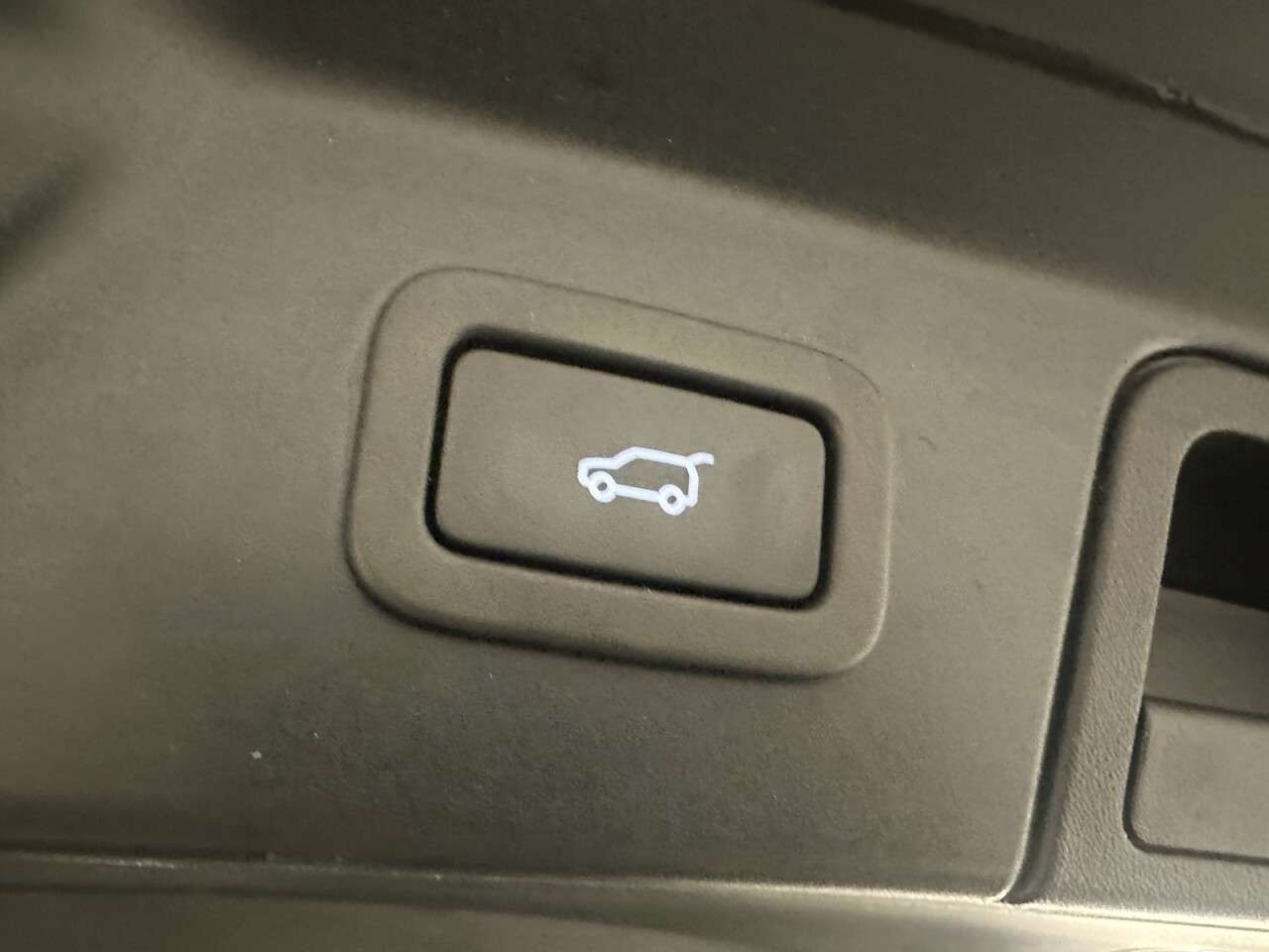 2019 LAND ROVER RANGE ROVER VELAR 2019 LAND ROVER RANGE ROVER VELAR