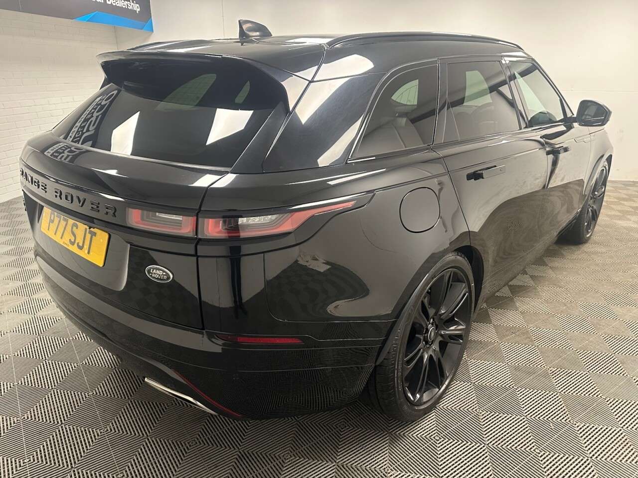 2019 LAND ROVER RANGE ROVER VELAR 2019 LAND ROVER RANGE ROVER VELAR