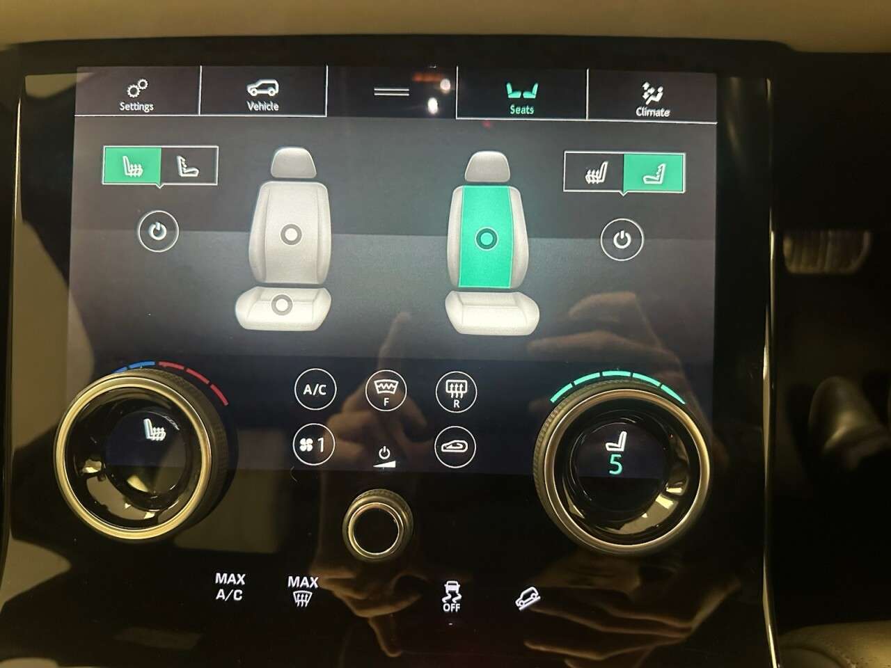 2019 LAND ROVER RANGE ROVER VELAR 2019 LAND ROVER RANGE ROVER VELAR