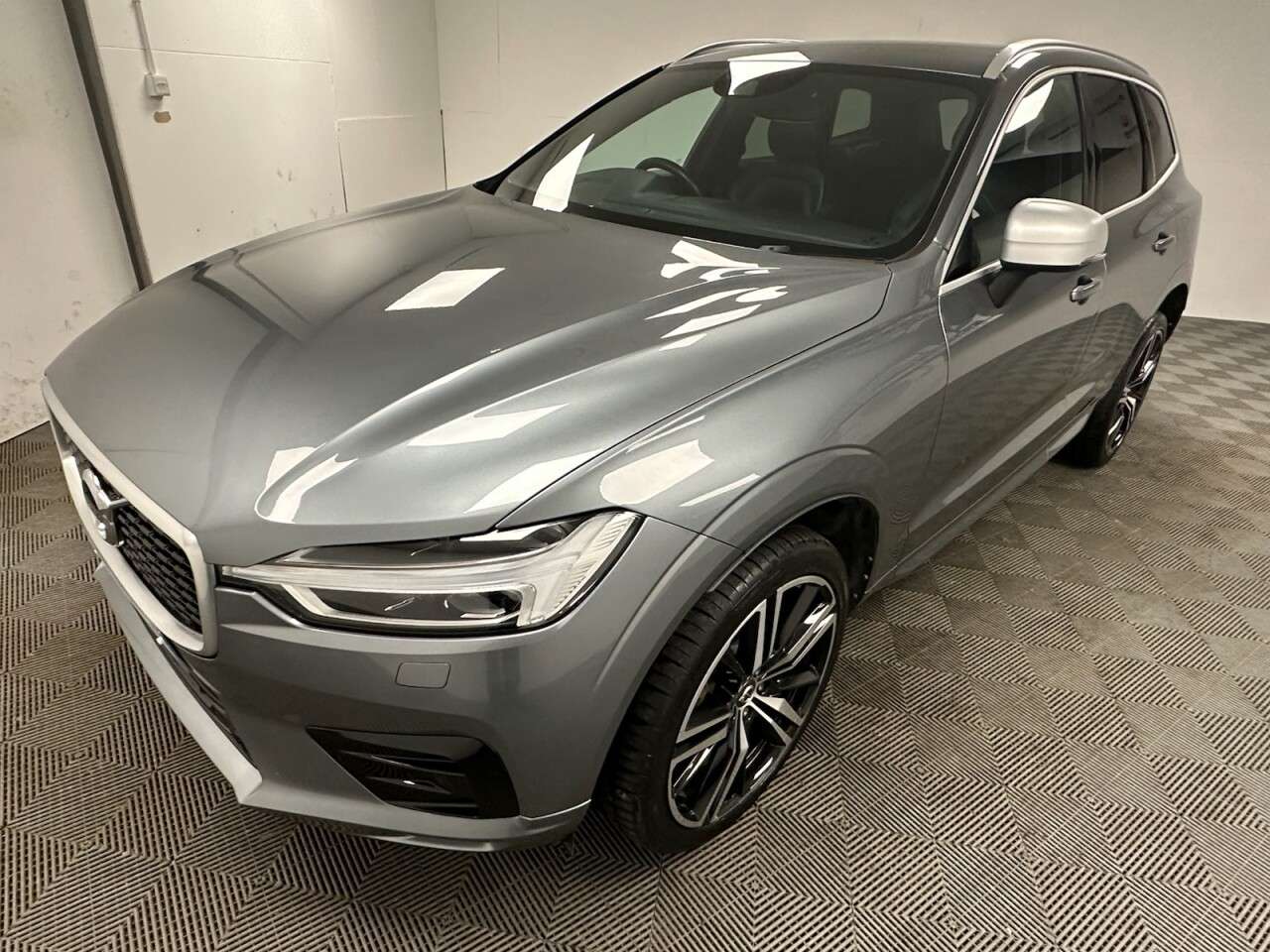 2018 VOLVO XC60 2018 VOLVO XC60