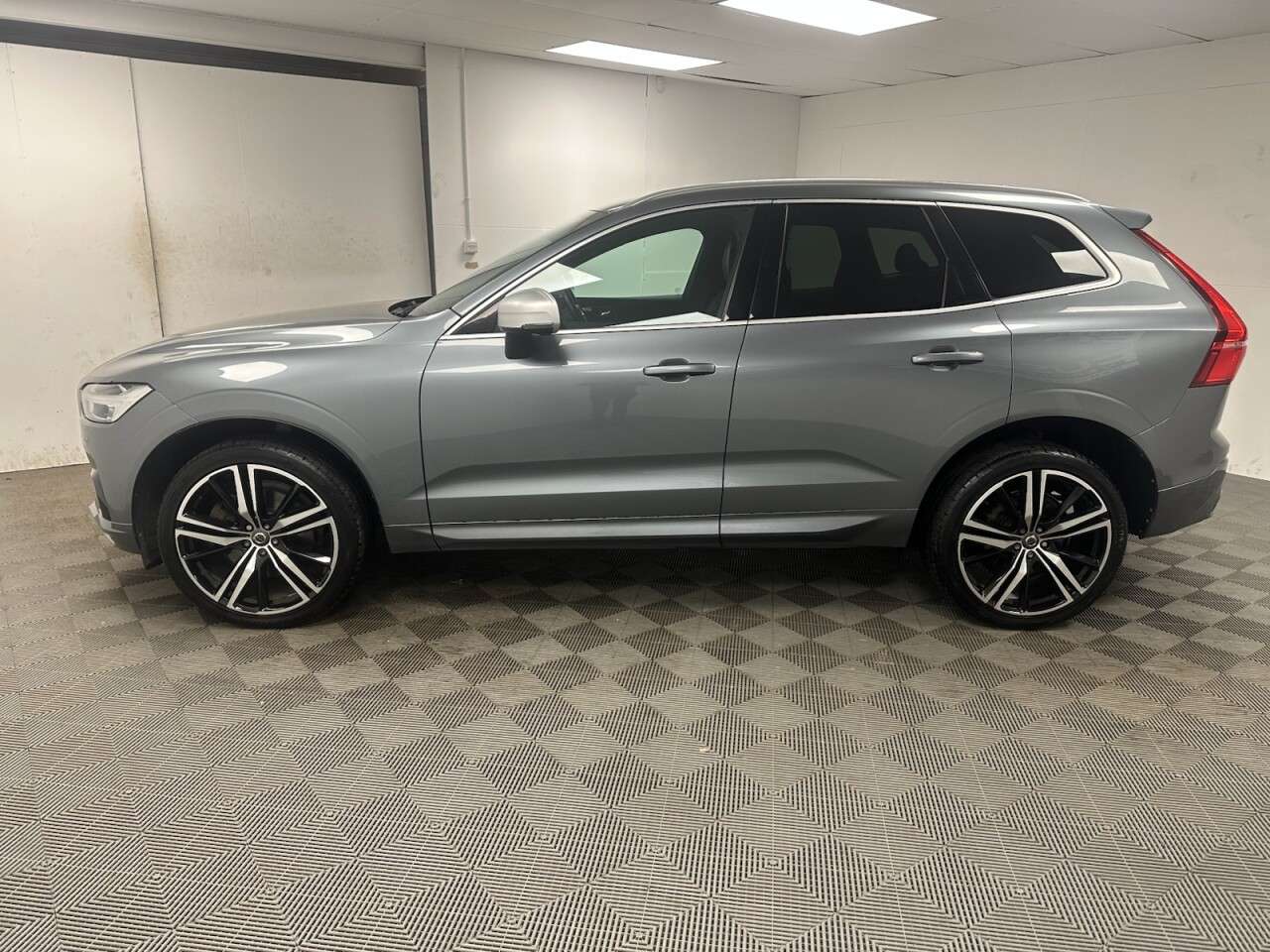 2018 VOLVO XC60 2018 VOLVO XC60