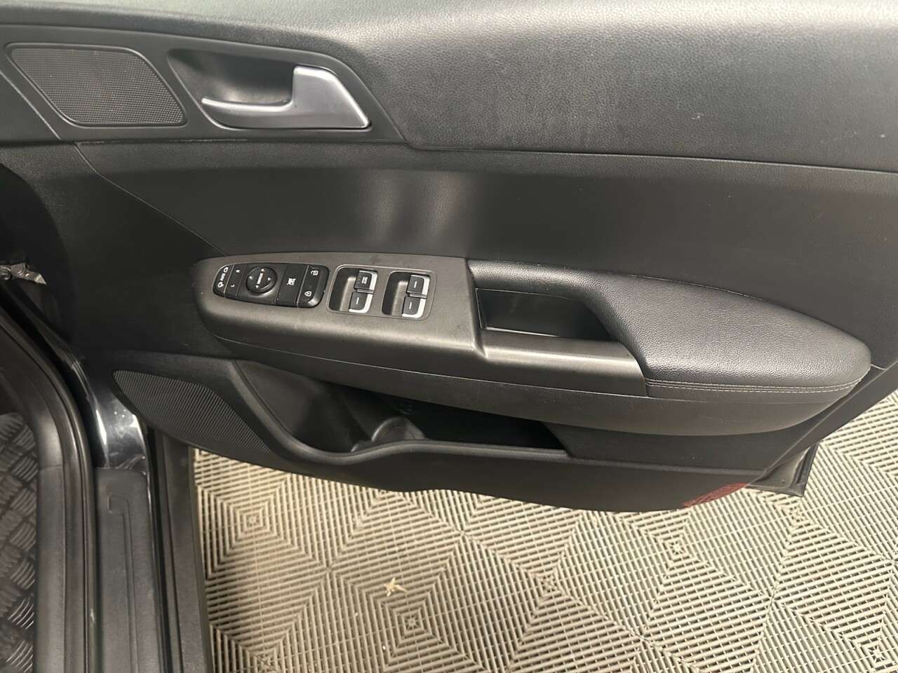 2021 KIA SPORTAGE 2021 KIA SPORTAGE