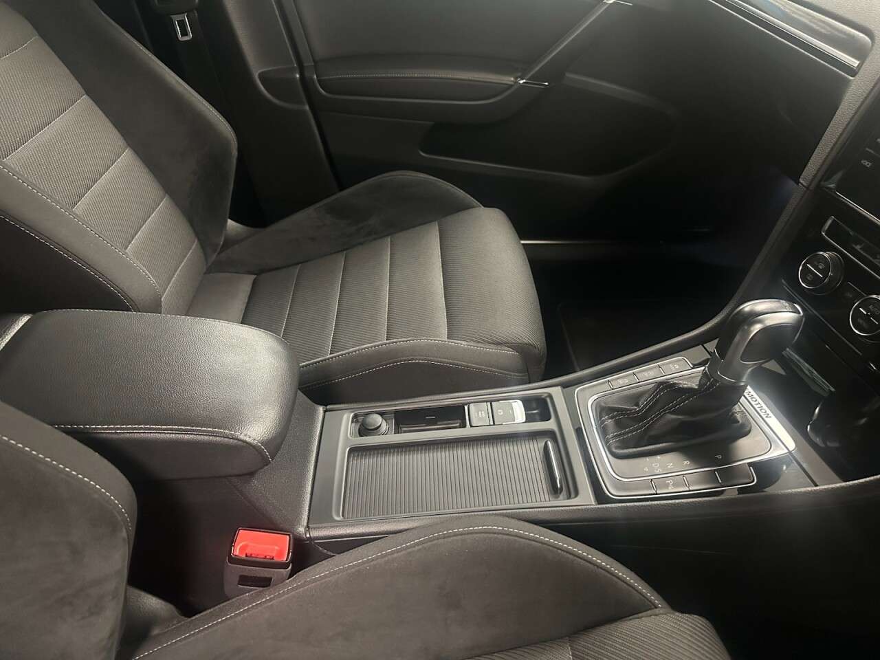 2018 VOLKSWAGEN GOLF 2018 VOLKSWAGEN GOLF