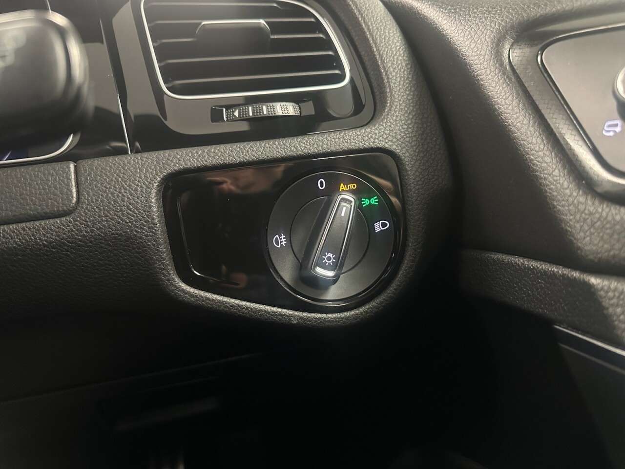 2018 VOLKSWAGEN GOLF 2018 VOLKSWAGEN GOLF