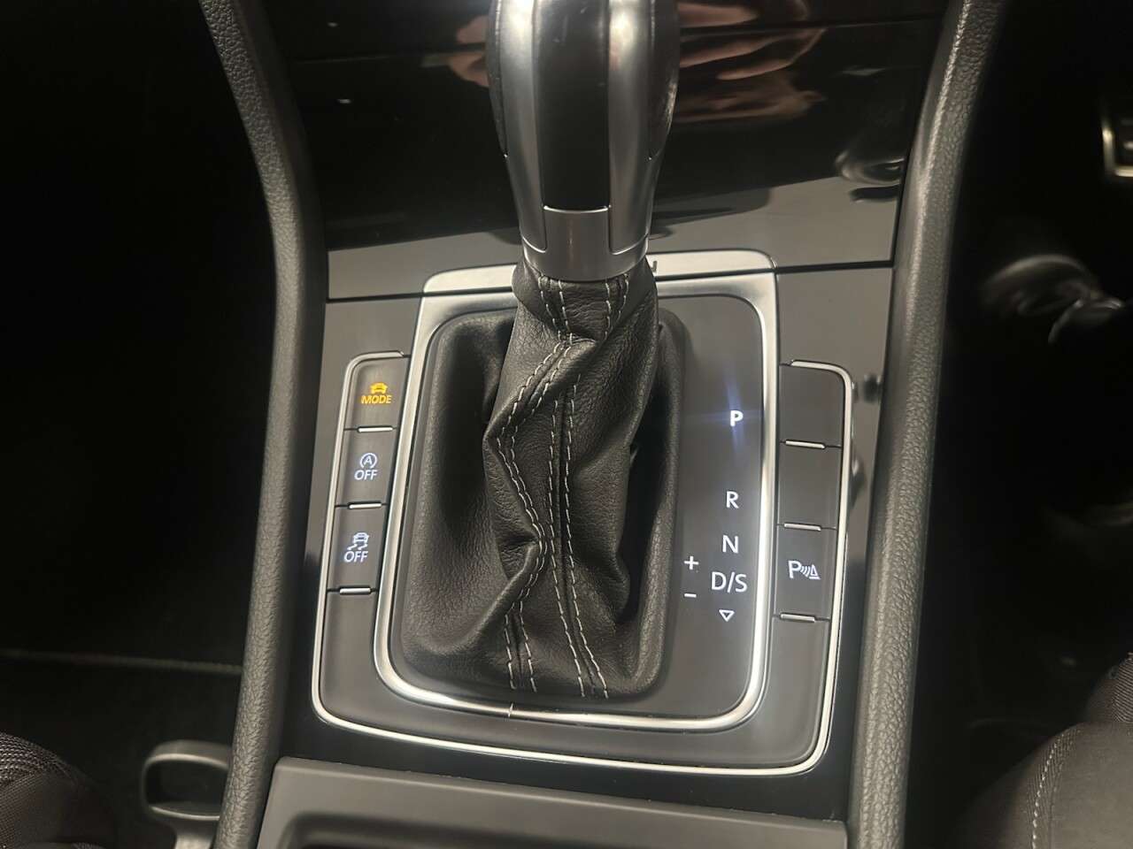 2018 VOLKSWAGEN GOLF 2018 VOLKSWAGEN GOLF