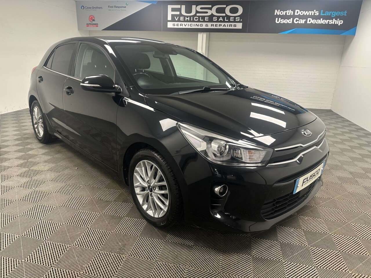 A 2019 KIA RIO 1.0 T-GDi 3 Hatchback 5dr Petrol Manual Euro 6 (s/s) (99 bhp) Sat Nav, Reve A 2019 KIA RIO 1.0 T-GDi 3 Hatchback 5dr Petrol Manual Euro 6 (s/s) (99 bhp) Sat Nav, Reve