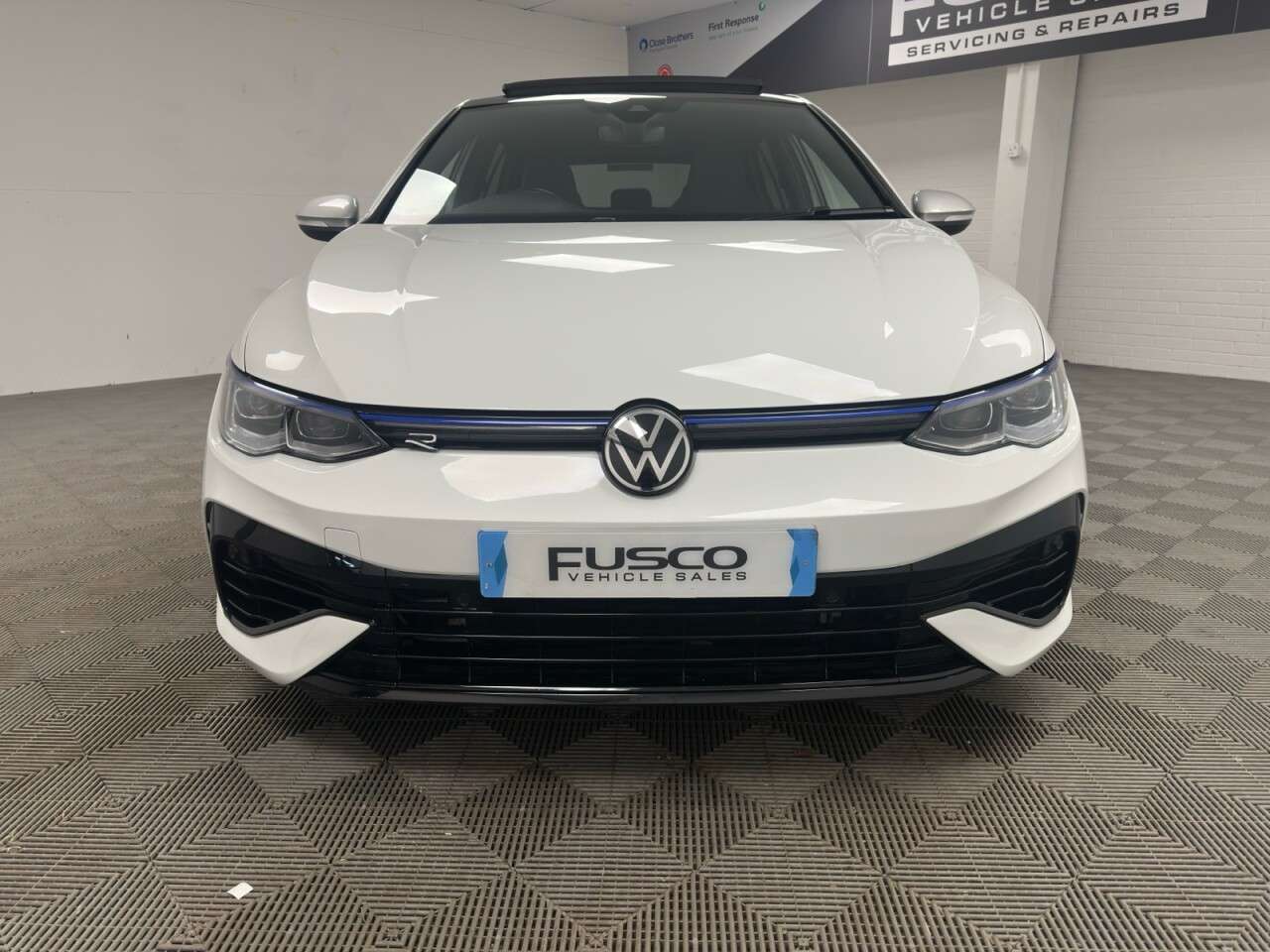 A 2023 VOLKSWAGEN GOLF 2.0 TSI R Hatchback 5dr Petrol DSG 4Motion Euro 6 (s/s) (320 ps) Pan Roof U A 2023 VOLKSWAGEN GOLF 2.0 TSI R Hatchback 5dr Petrol DSG 4Motion Euro 6 (s/s) (320 ps) Pan Roof U